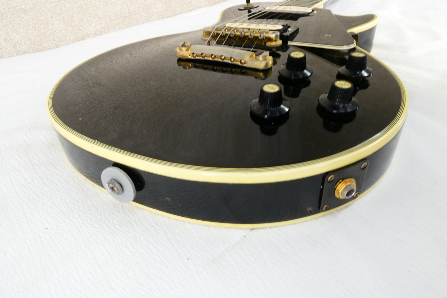 Gibson Les Paul Custom Ebony Black W/Lollar Imperial pickups OHSC