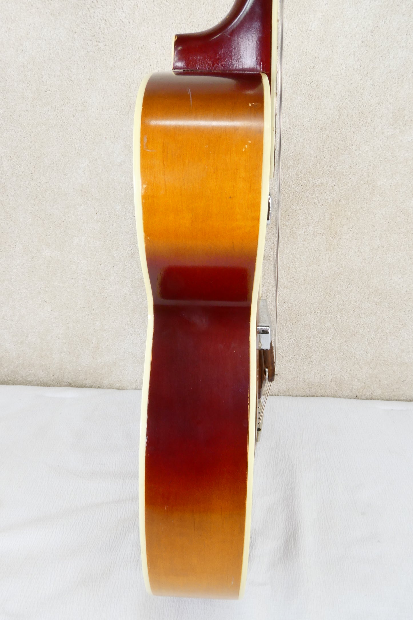 Silvertone 1365 Mid 50's - Sunburst Kay Made