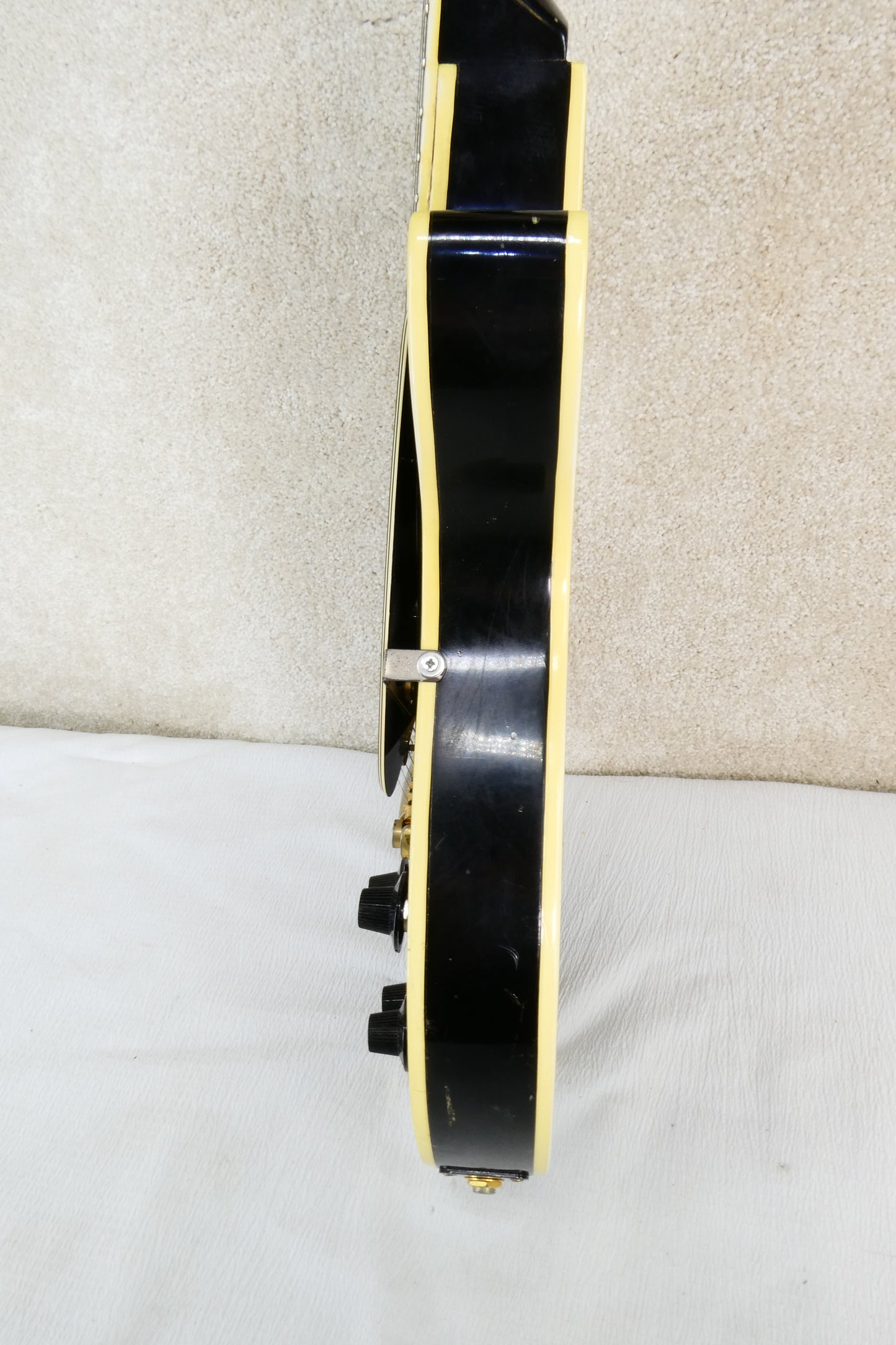 Gibson Les Paul Custom Ebony Black W/Lollar Imperial pickups OHSC