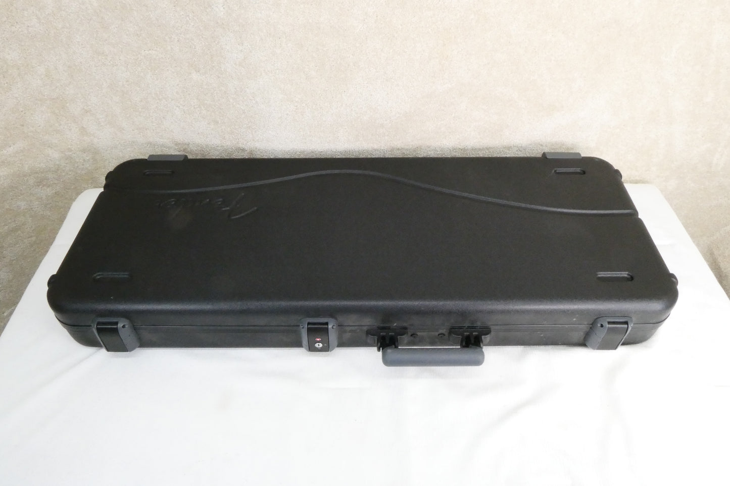 Fender Telecaster 2019 Vintage White W/OHSC The only tele you need !