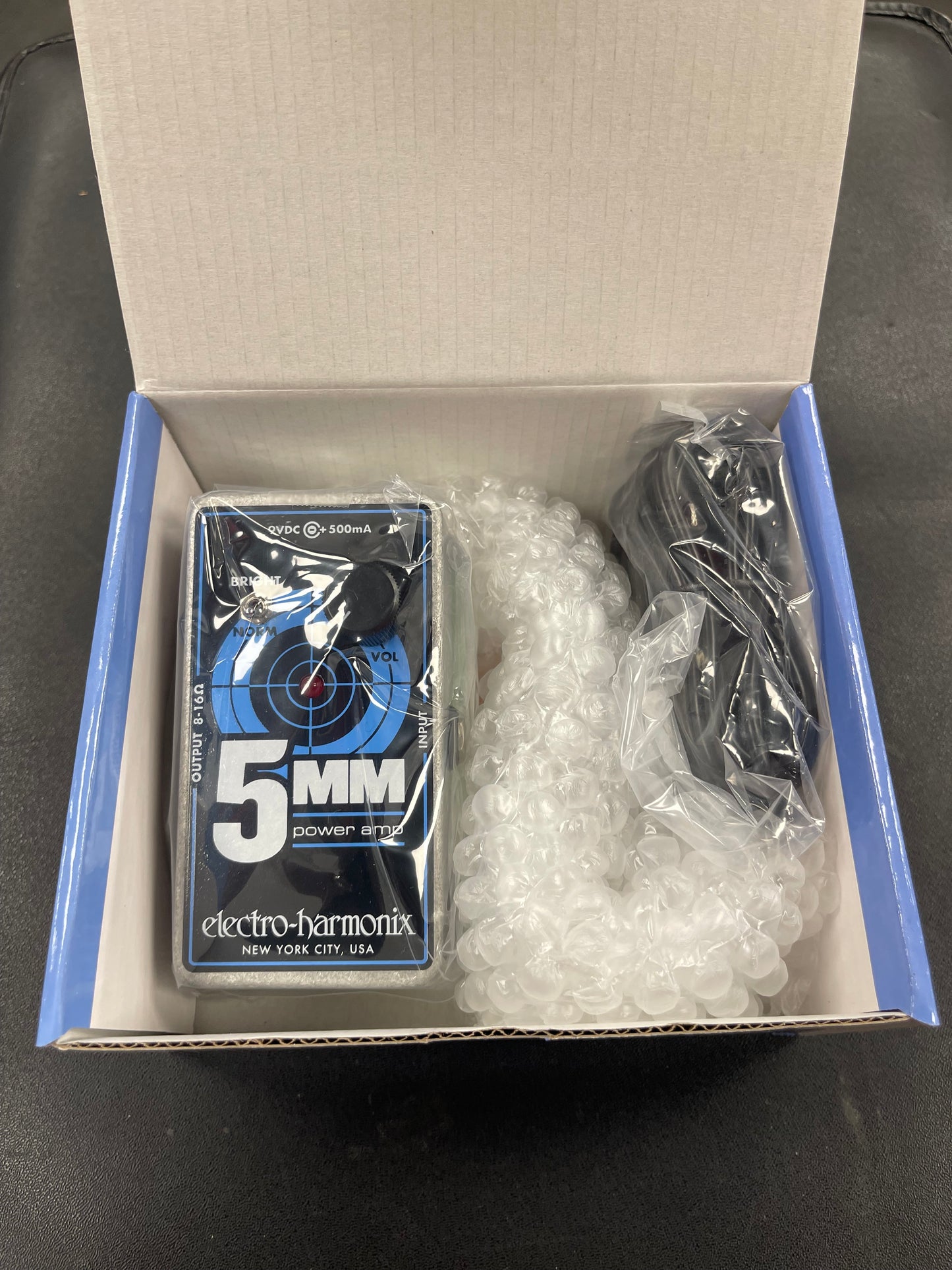 Electro-Harmonix 5mm Amp 2019 - Present - Black