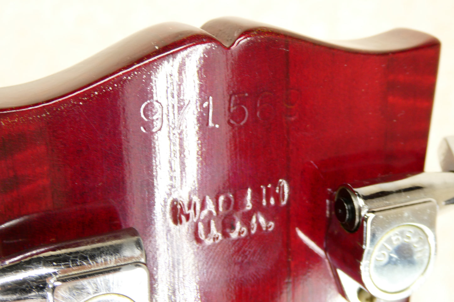 Gibson Dove 1968-70 - Cherry Sunburst