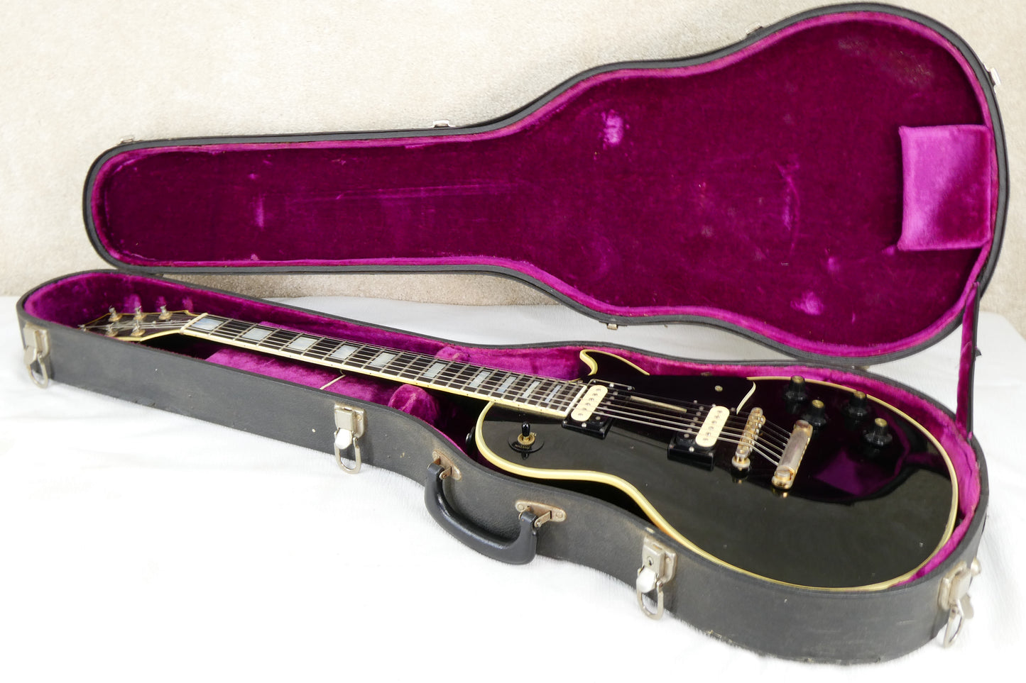 Gibson Les Paul Custom Ebony Black W/Lollar Imperial pickups OHSC