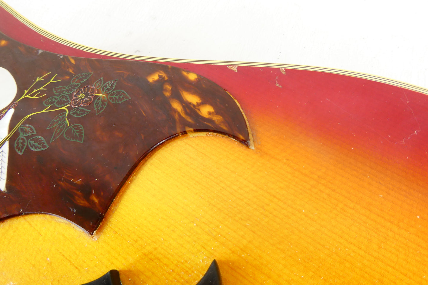 Gibson Dove 1968-70 - Cherry Sunburst