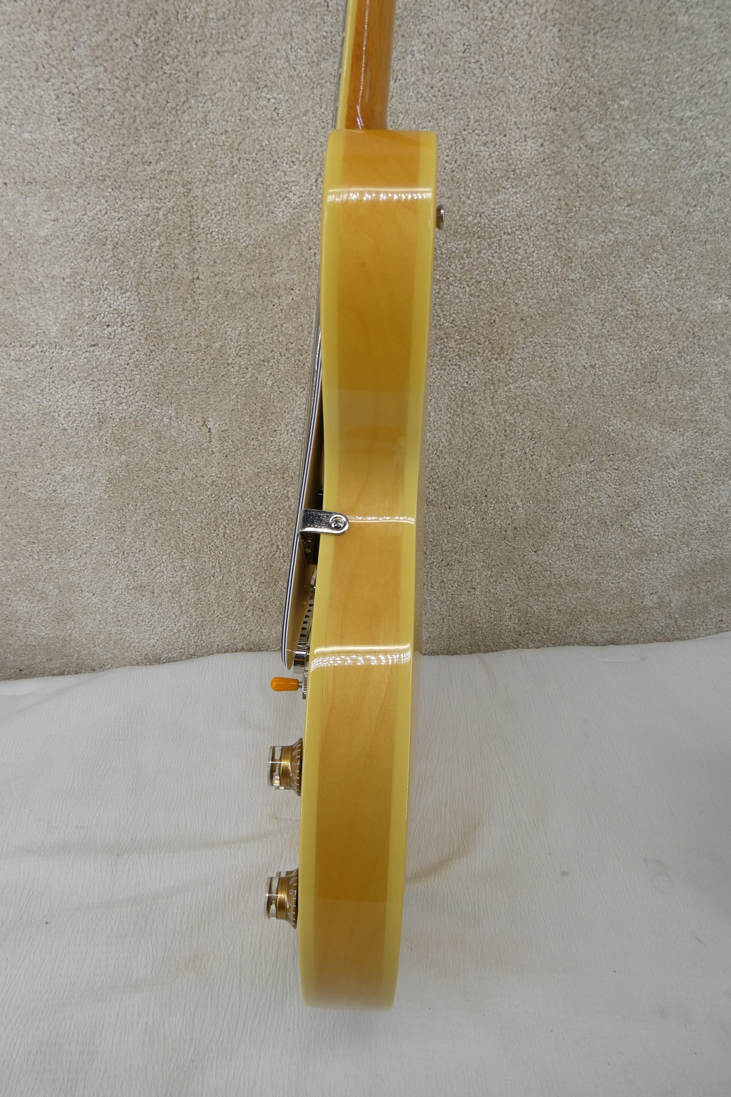 Epiphone 335 PRO in Natural 2013 with Gator Hardshell Case