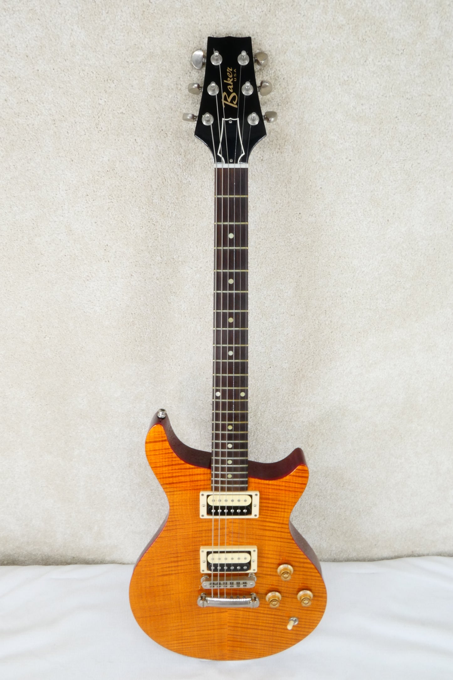 Baker Baker Jr. USA Made Guitar with OHSC