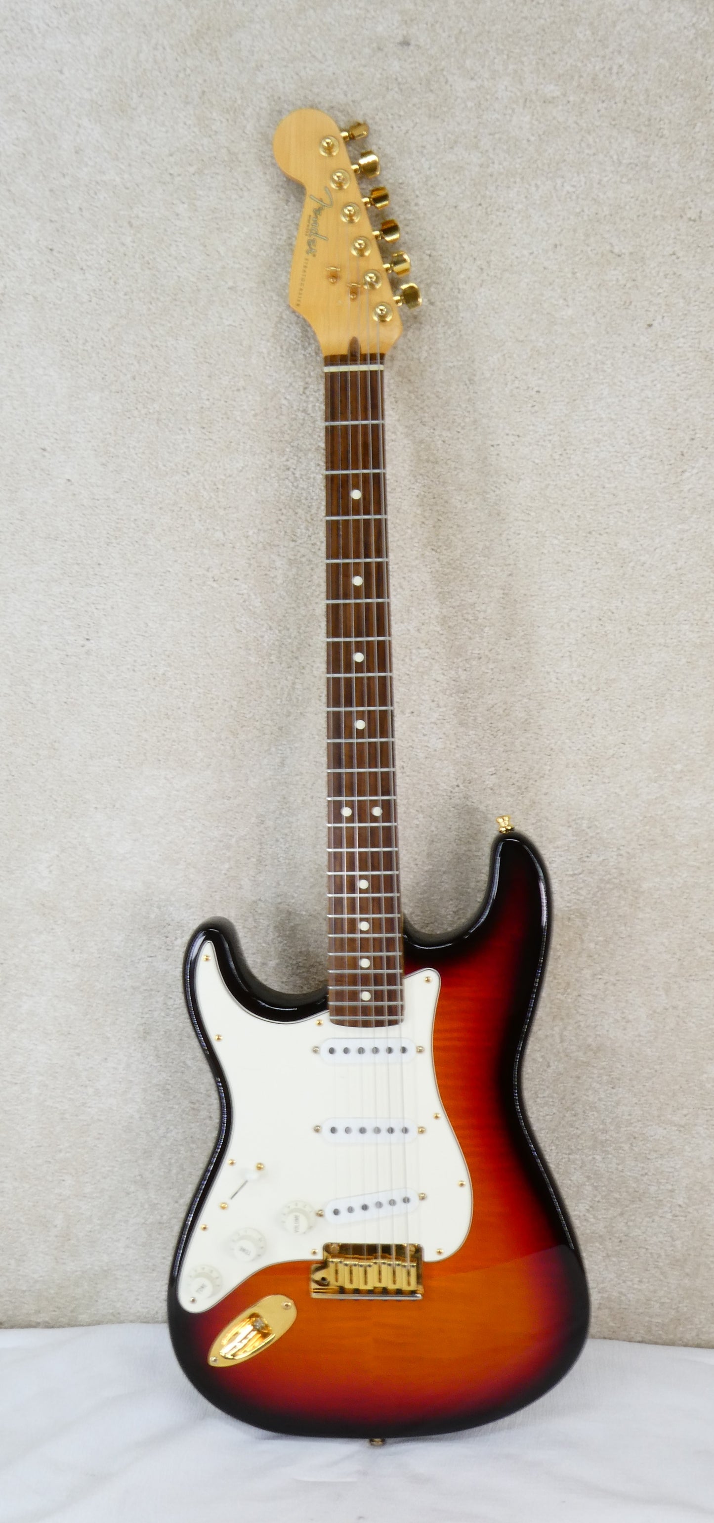 Fender 50th Anniversary Stratocaster one of 250 LEFTHANDED Ever Made 1996 - Sunburst