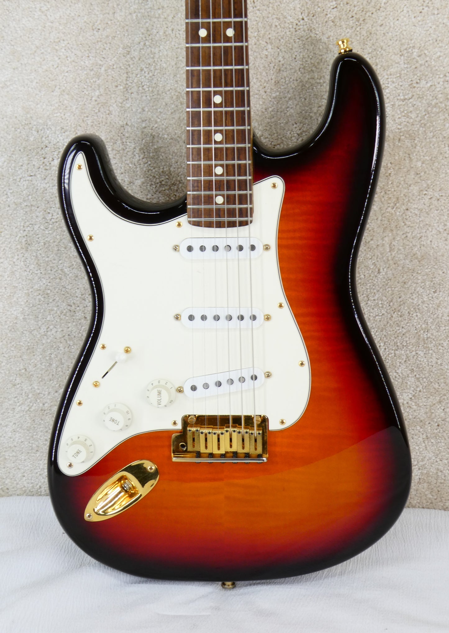 Fender 50th Anniversary Stratocaster one of 250 LEFTHANDED Ever Made 1996 - Sunburst