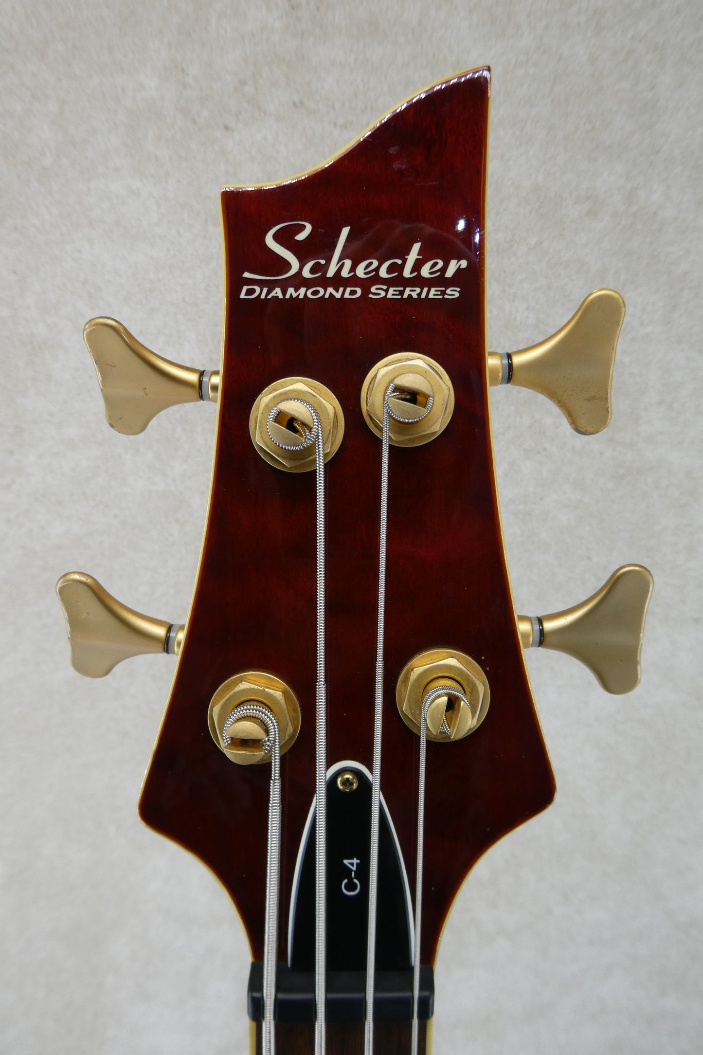 Schecter DIAMOND SERIES C-4 w/GB #S080502389
