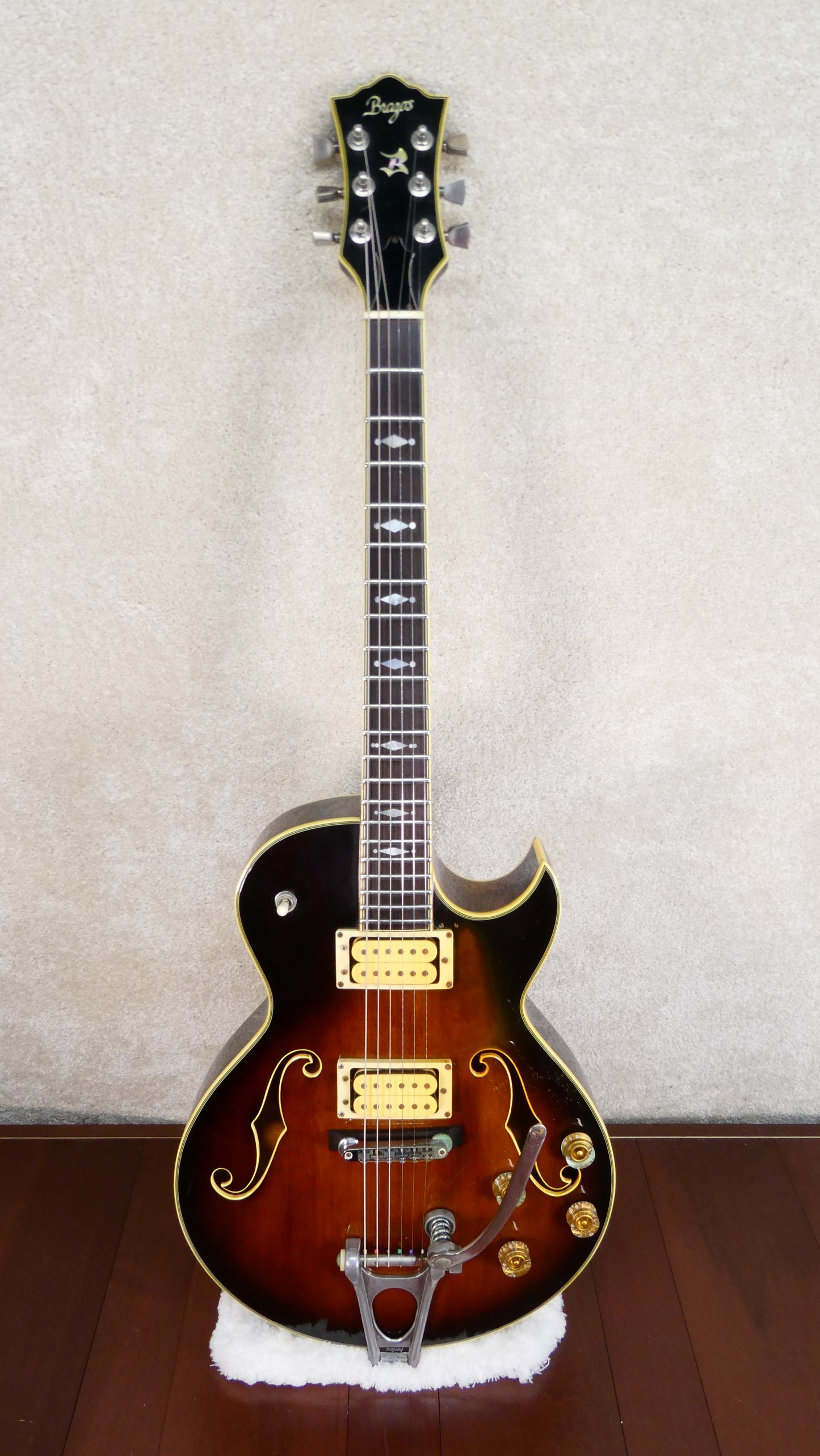 Brazos Guitars Daion 70's/80's #2261  Hollowbody w/Bigsby Tailpiece USED w/HSC