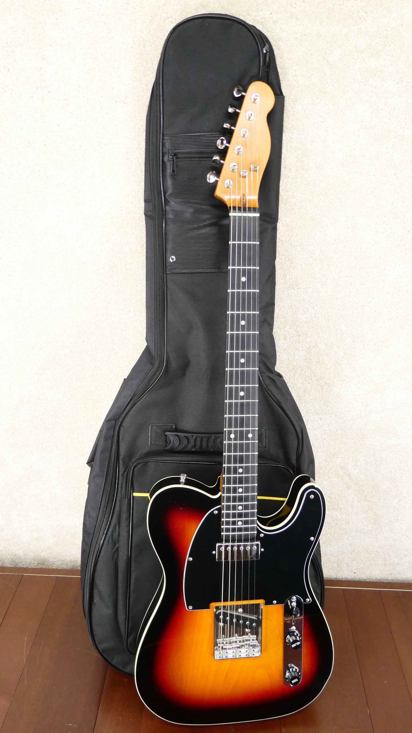 Squier Tele Custom Partscaster - Sunburst w/GB USED
