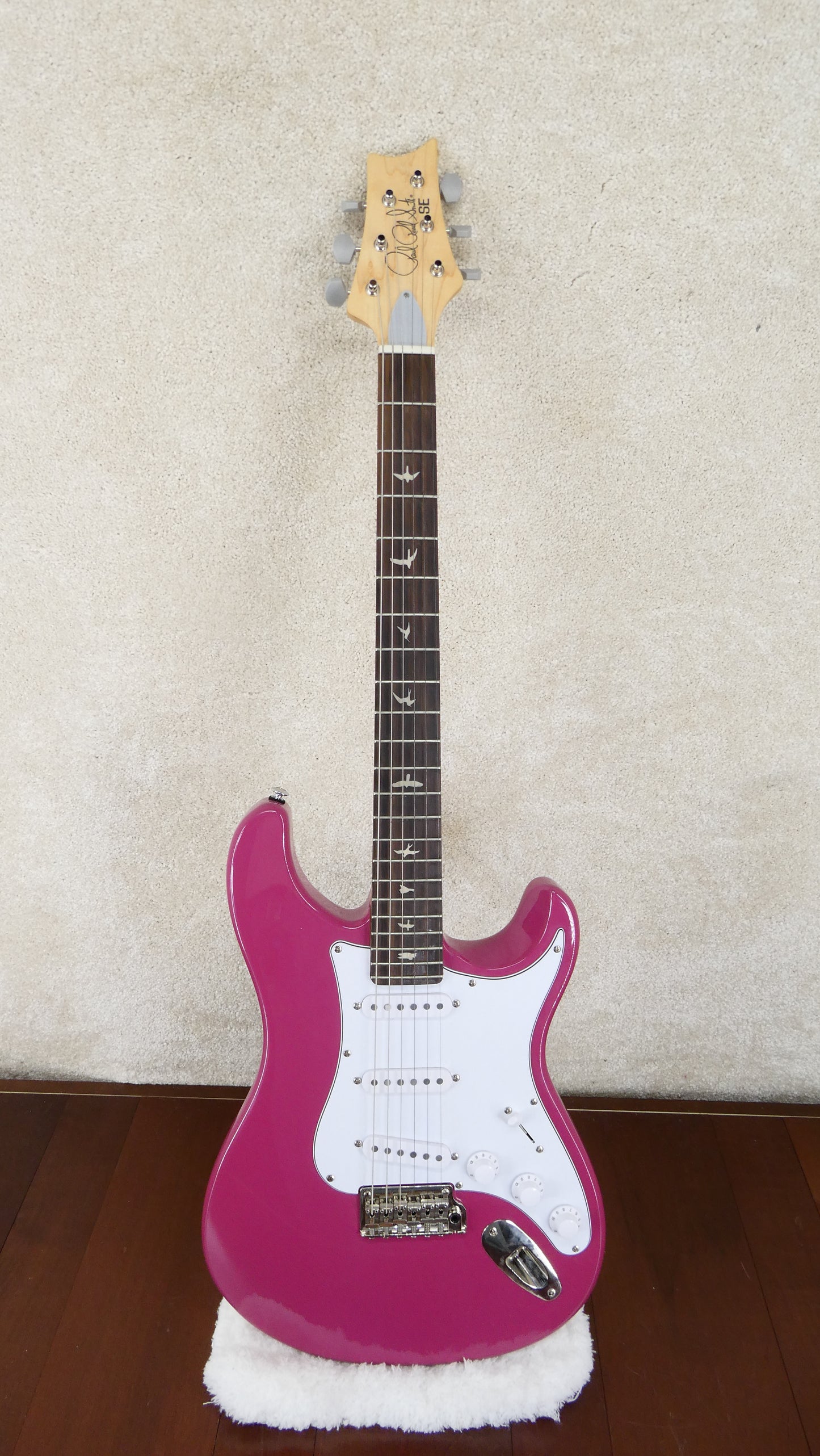 PRS SE Silver Sky 2022 - 2023 - Dragon Fruit w/GB USED #CTI F004608