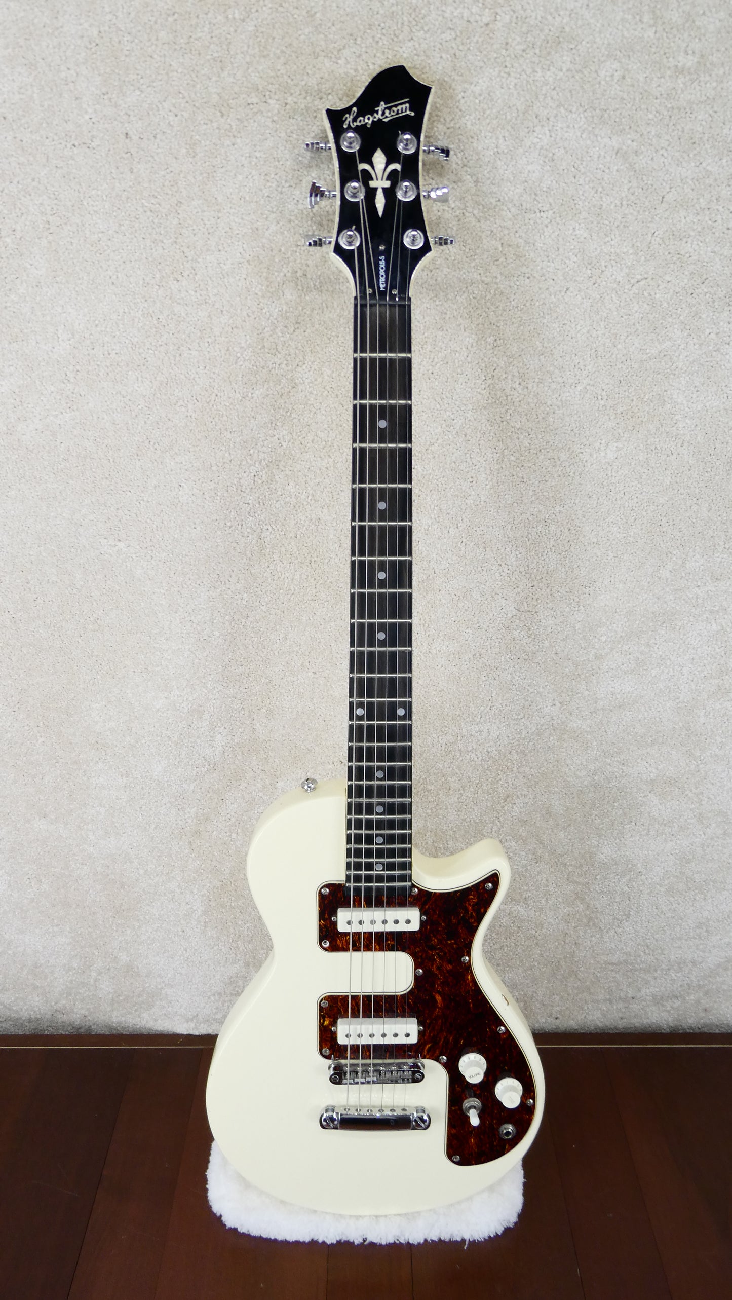 Hagstrom Metropolis NBNC  #G14030659 USED