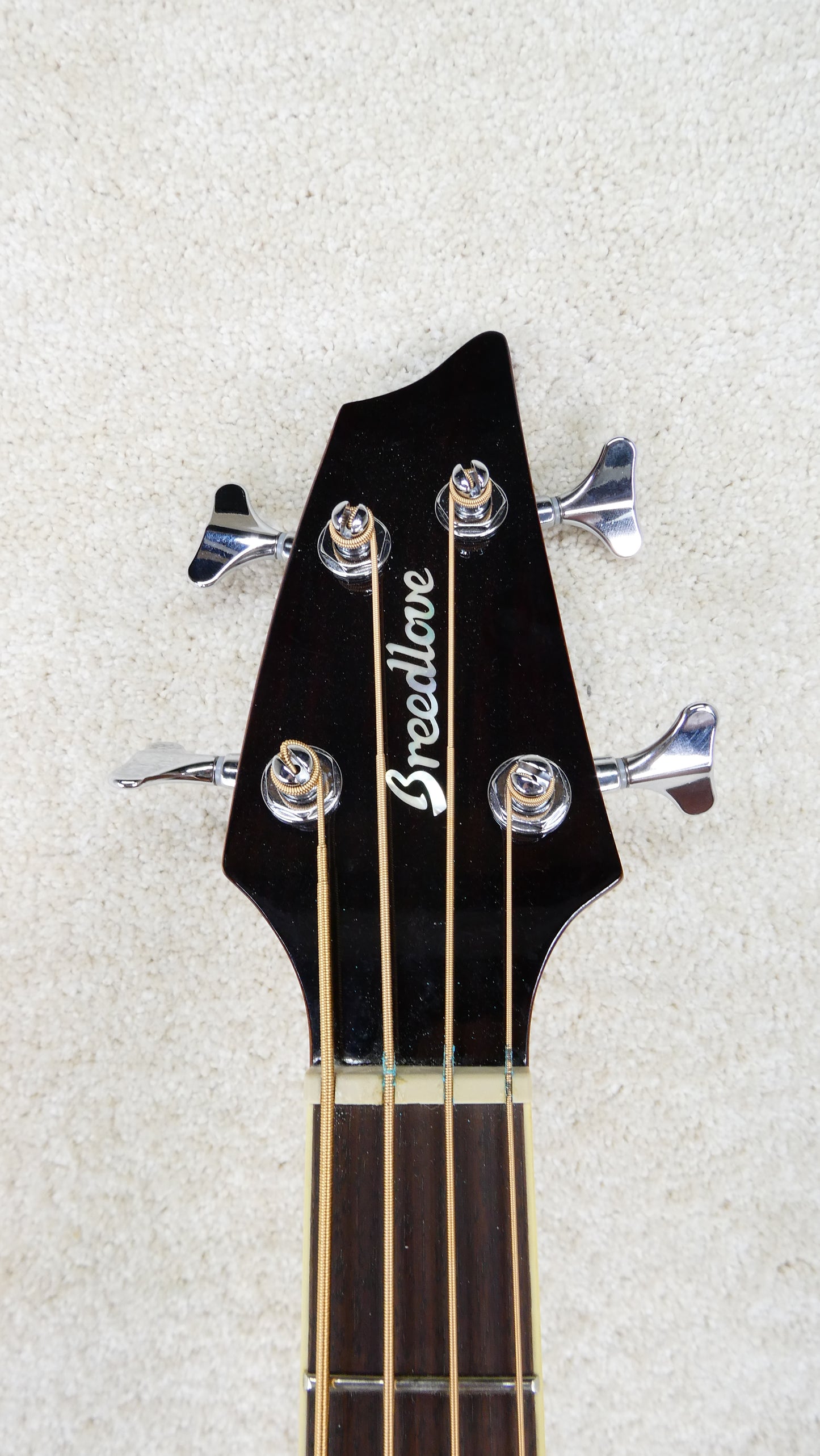 Breedlove Studio Bass w/HSC #14068204 USED 2014