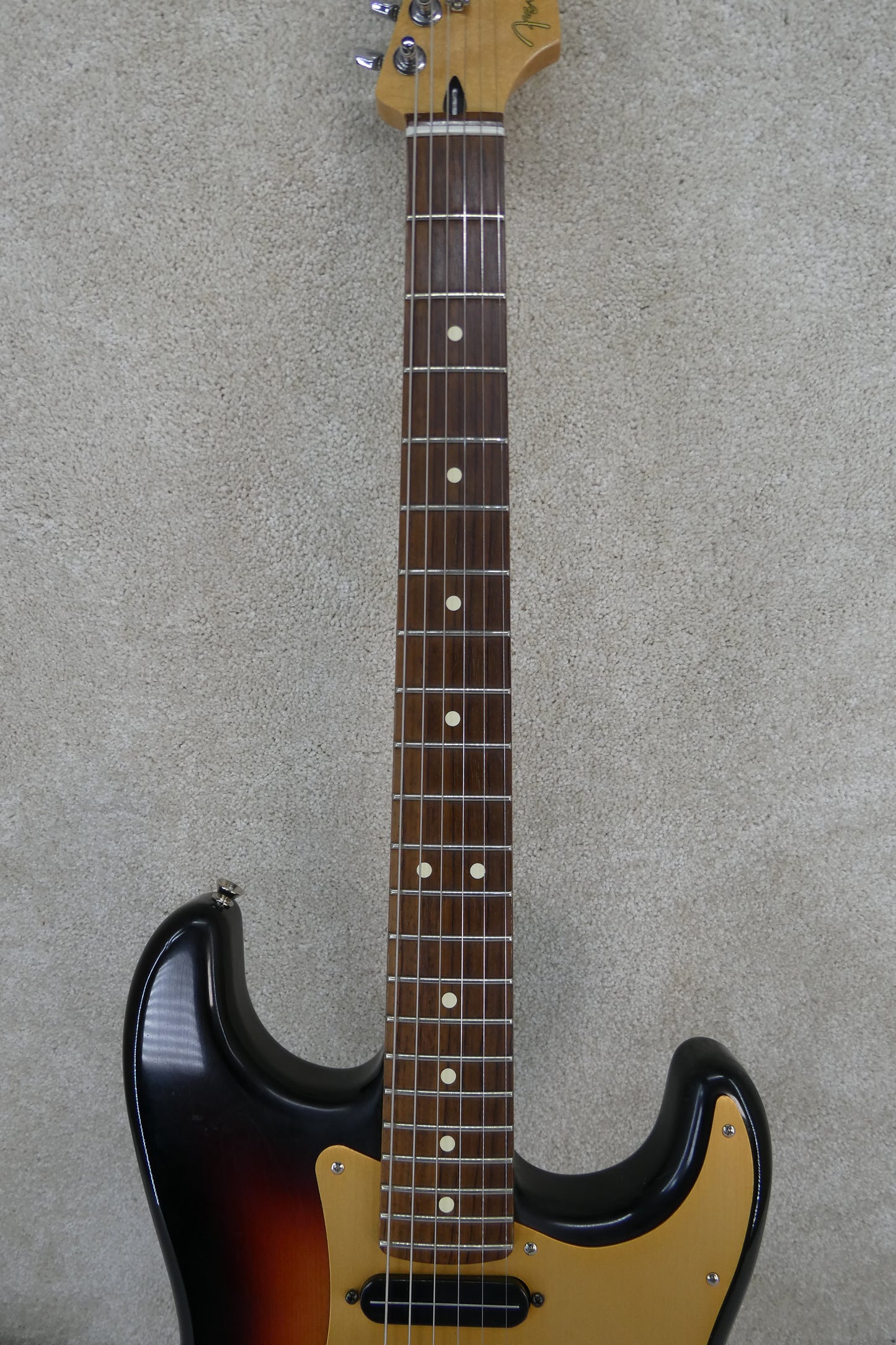 Fender MIM Stratocaster Sunburst Bill Lawrence Pickups w/GB #MX12315470 NEW