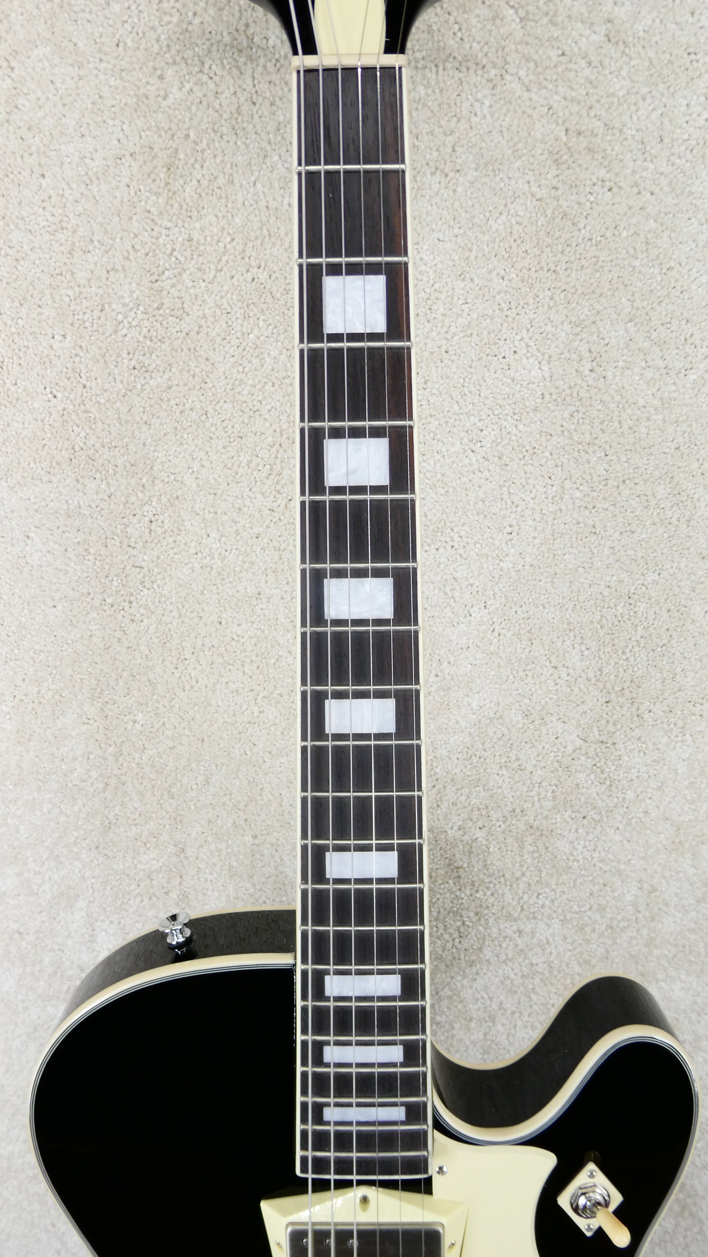 Silvertone 1446 1960s - Black #M25111129 NEW  With Trapeze Tailpiece