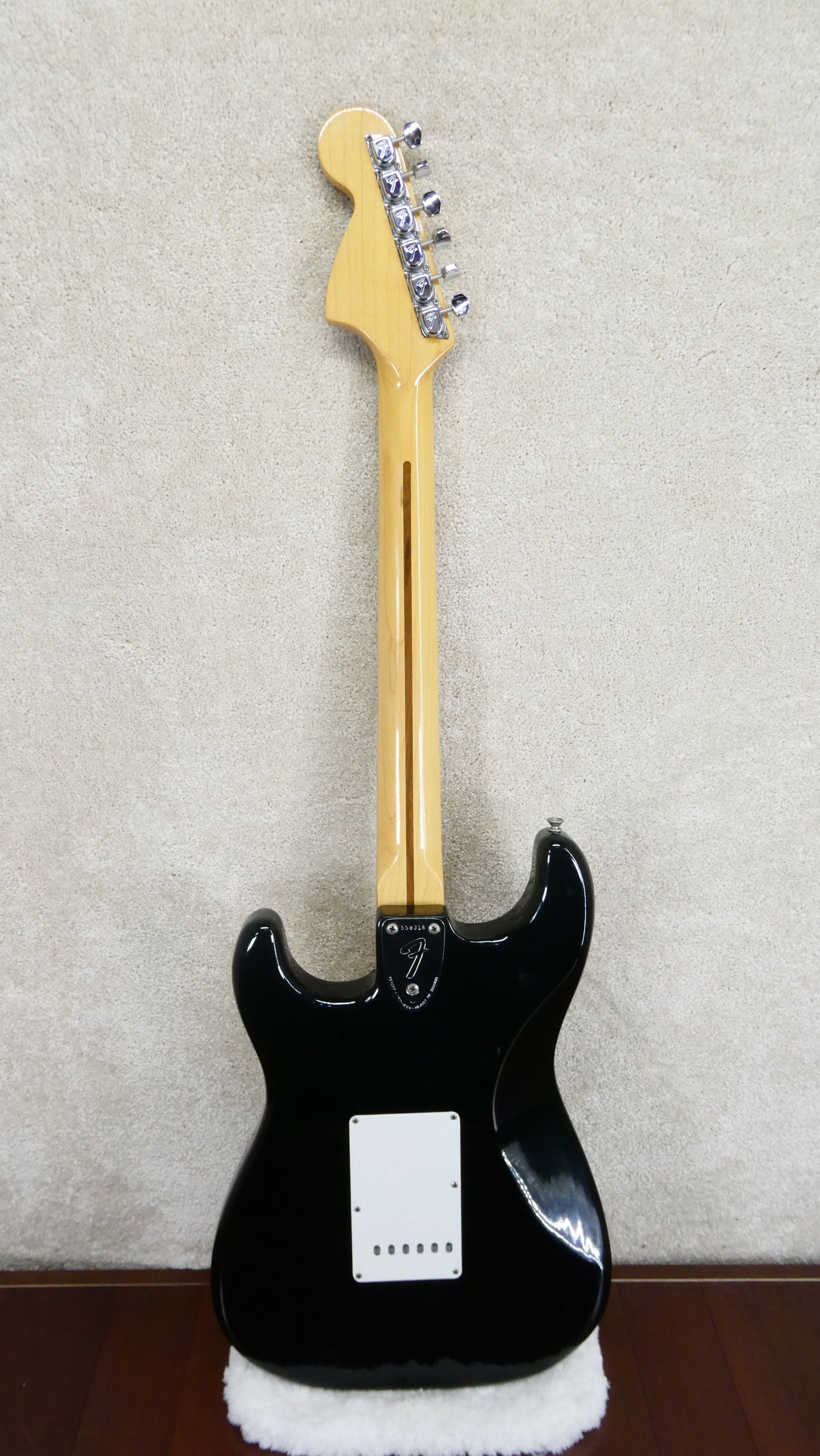 Fender Stratocaster 1974 - Black w/OHSC USED #558316