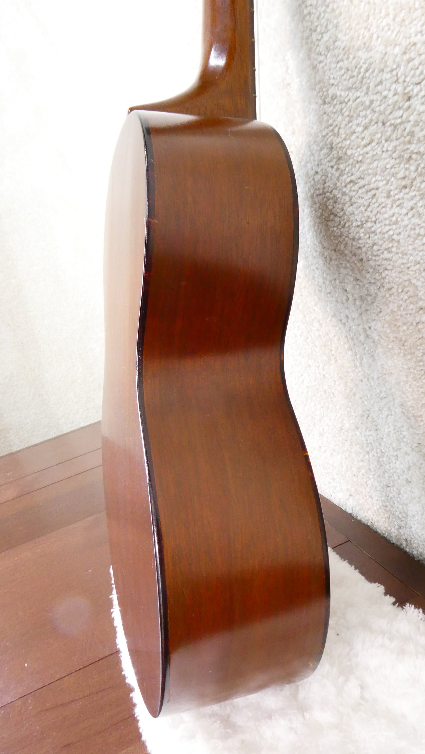 Martin Concert Ukulele 1937 w/Chip board case