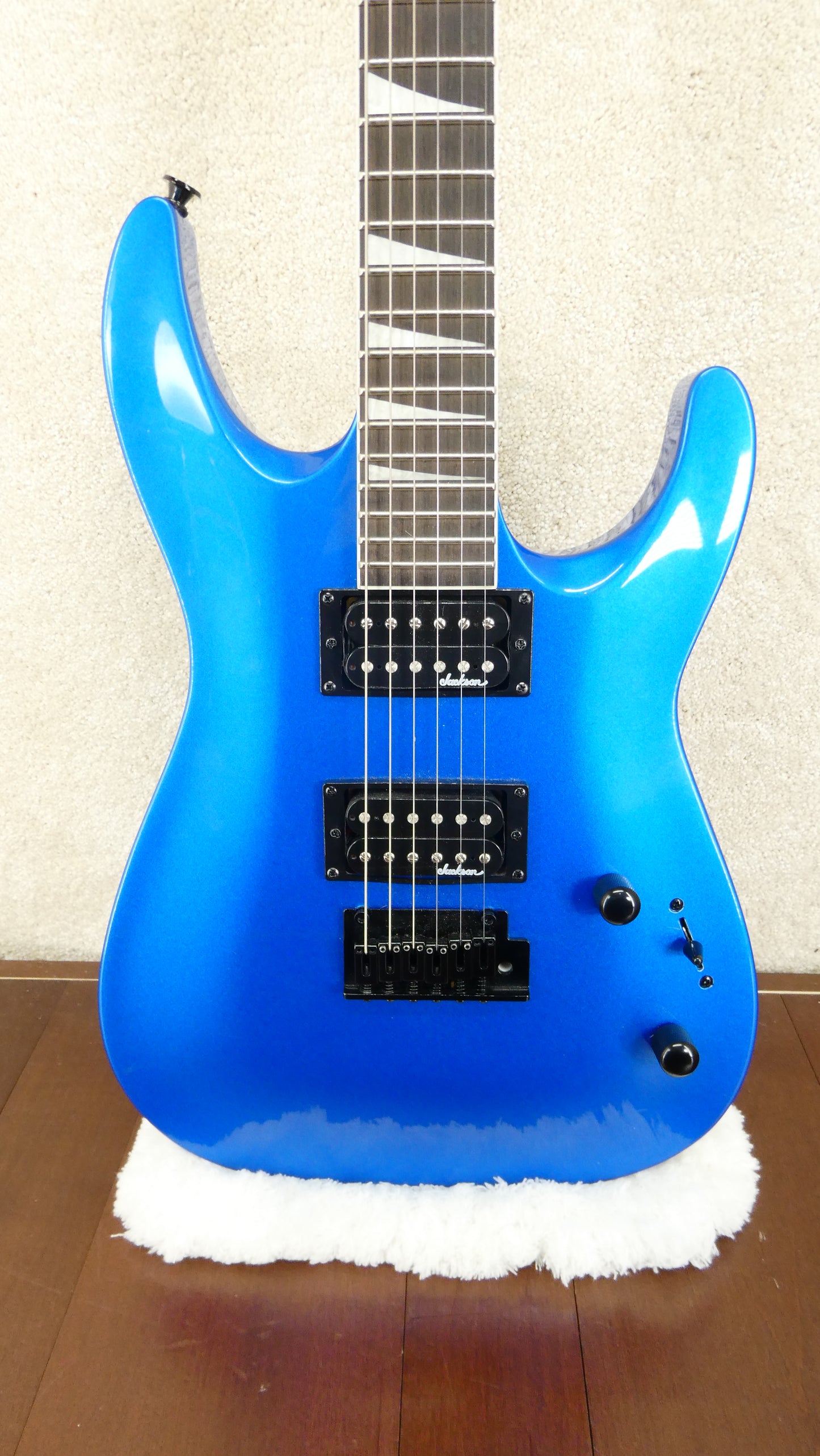 Jackson JS Series Dinky Arch Top JS22 DKA - Metallic Blue #CWJ2177023 USED NBNC