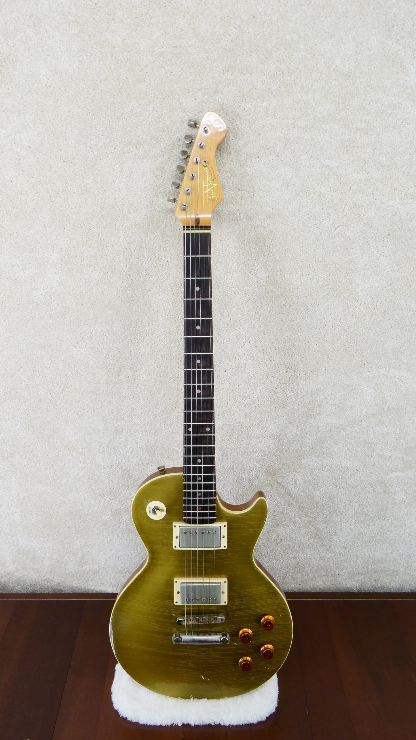 Bluesman Vintage Les Paul 2004 w/Gibson HSC #MAY0117A USED