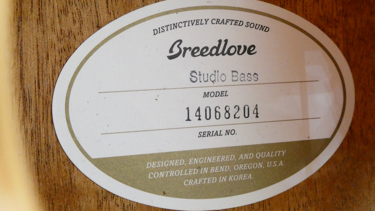 Breedlove Studio Bass w/HSC #14068204 USED 2014