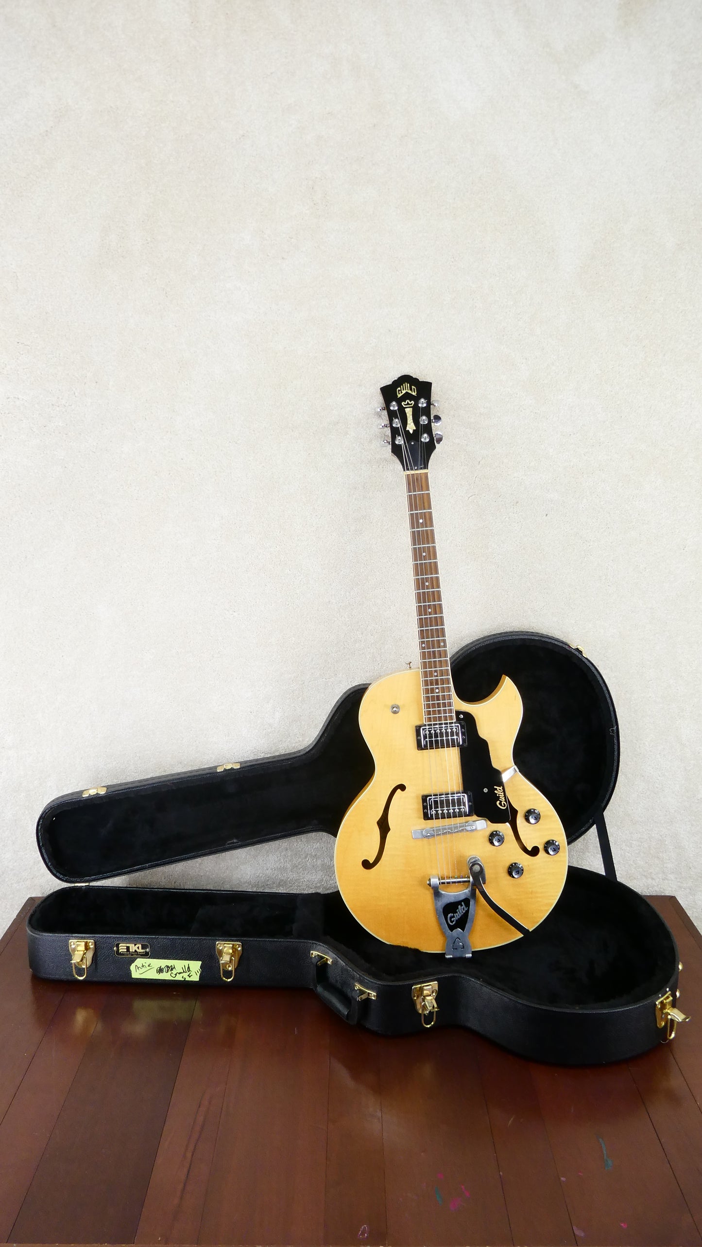 Guild Starfire III w/OHSC