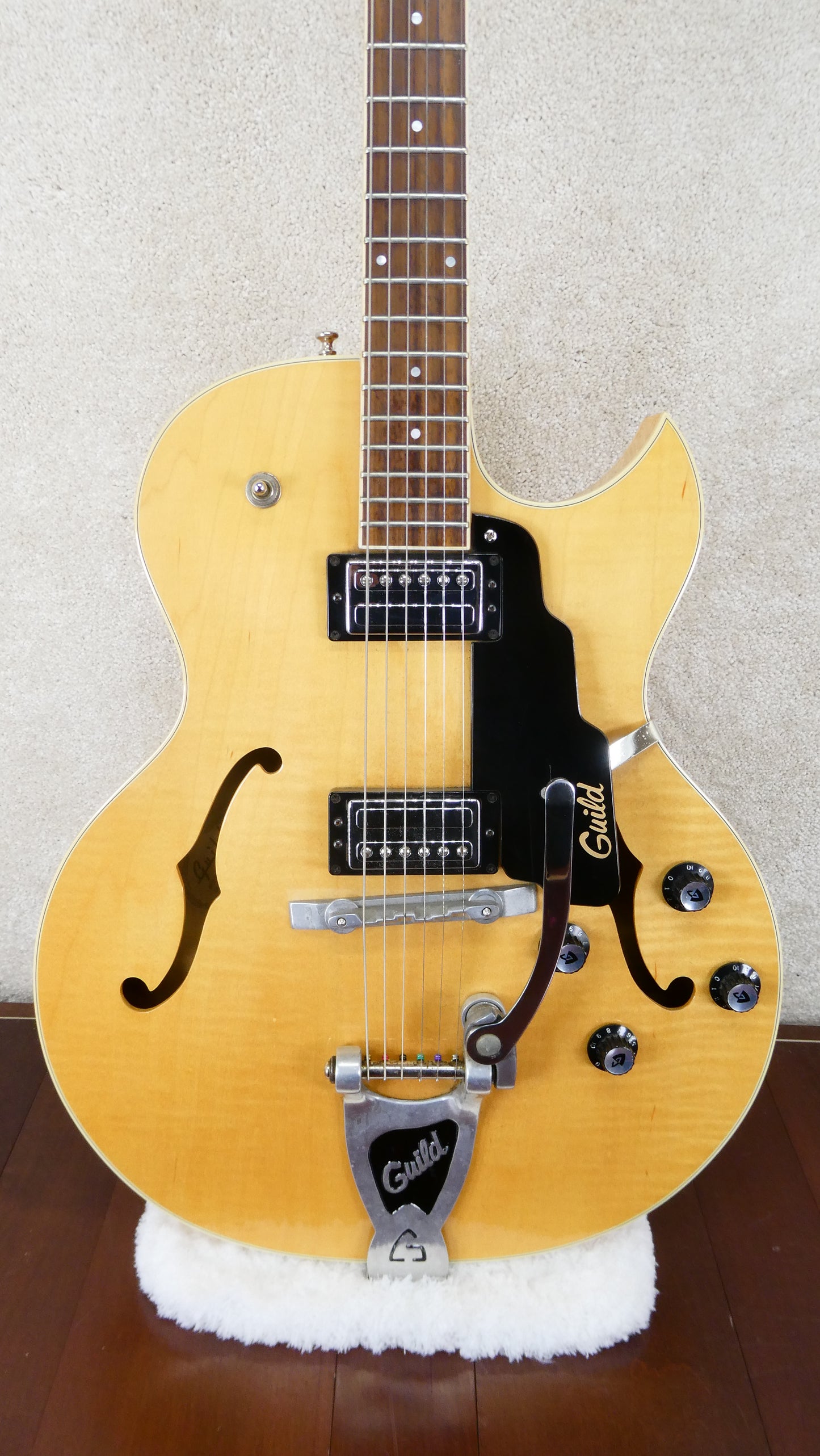 Guild Starfire III w/OHSC