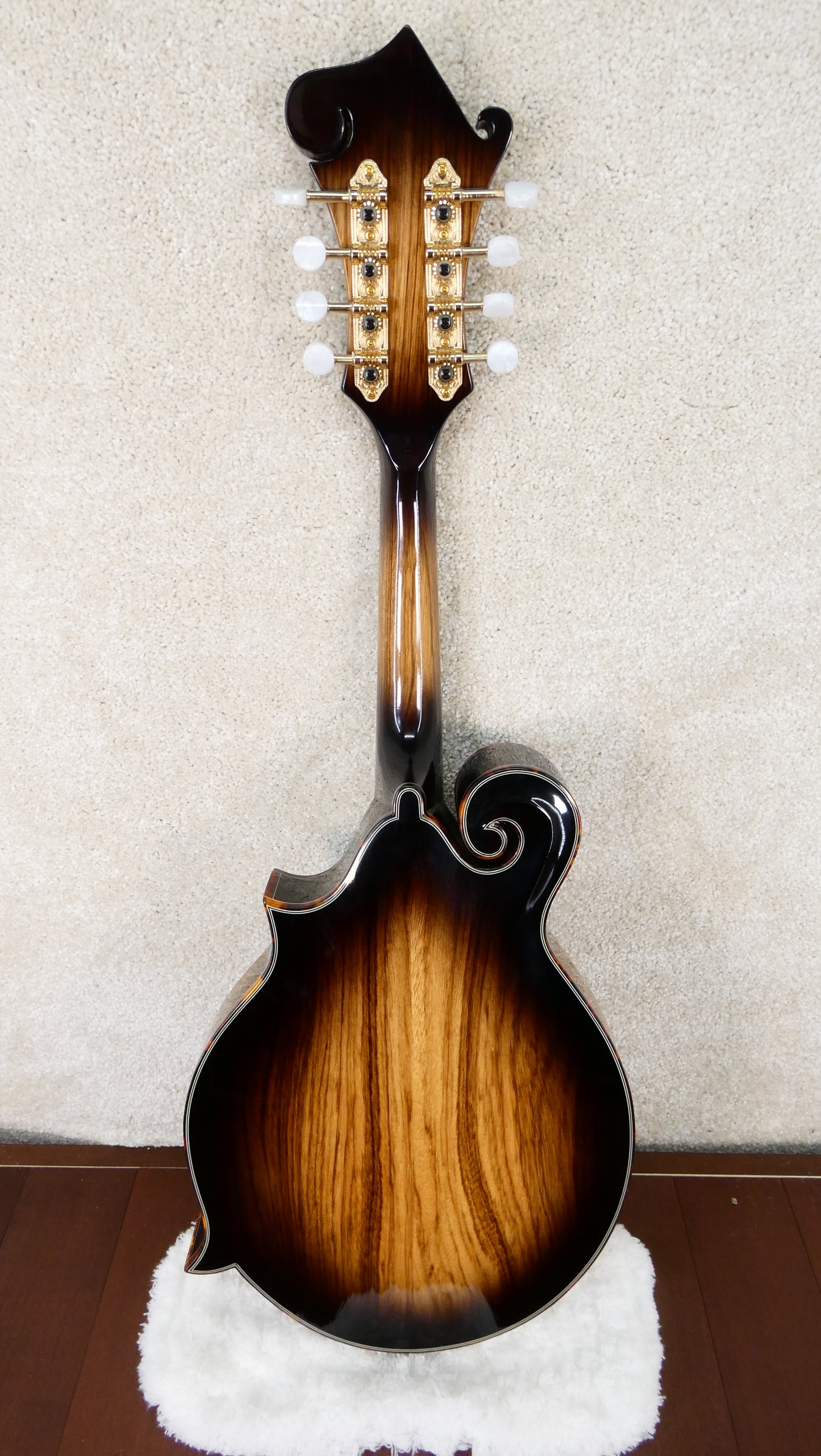 Micawber Ridgeway Mandolin w/OHSC