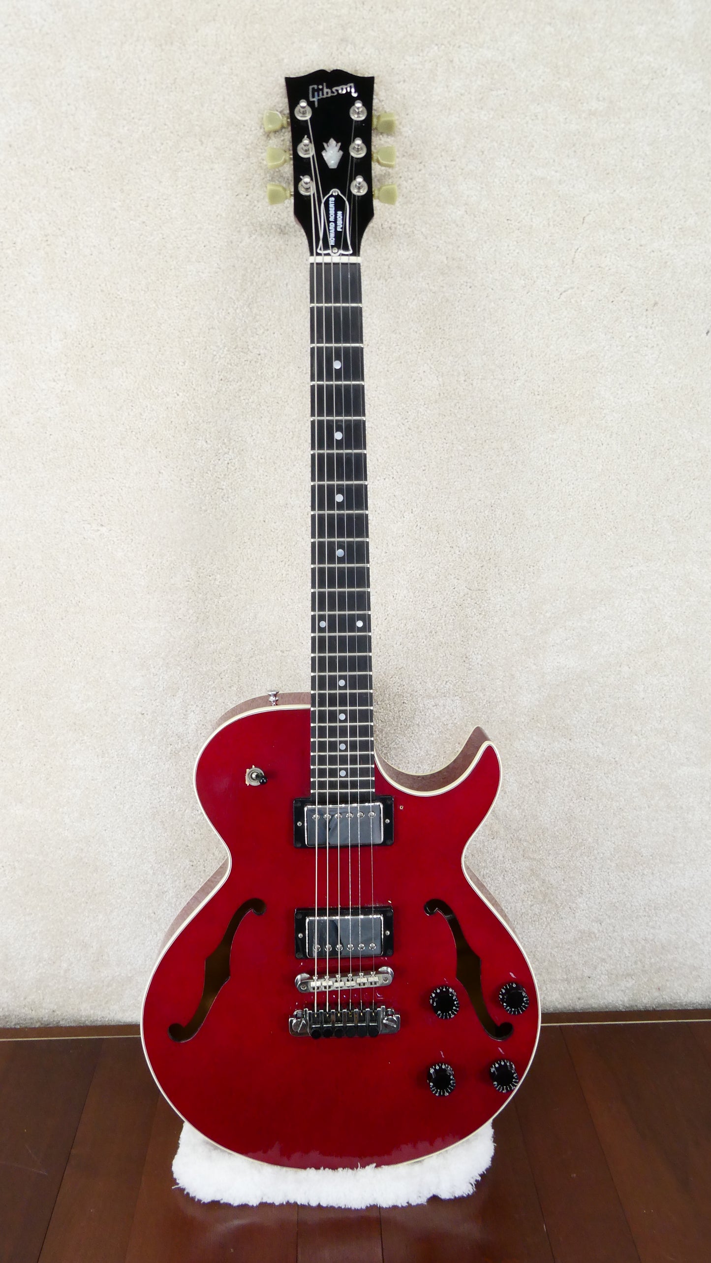 Gibson Howard Roberts Fusion 1988 Cherry w/OHSC #81968556 USED