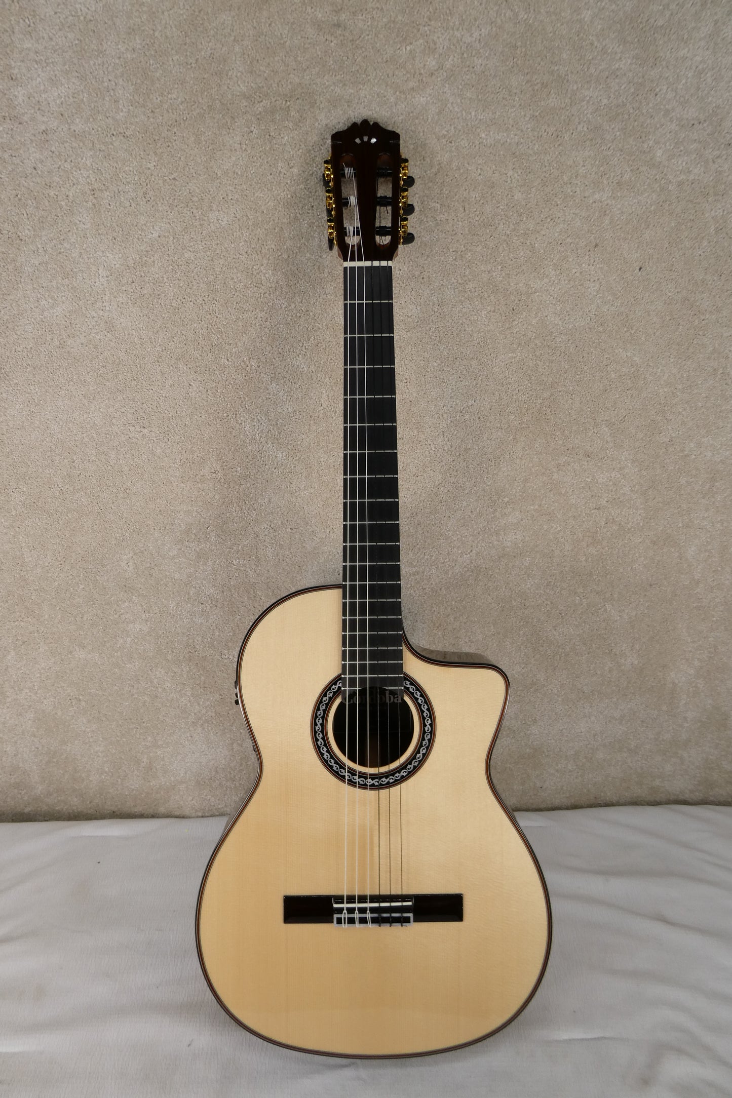 Cordoba Luthier Series GK Pro Negra 2020s - Natural w/Kremona HSC