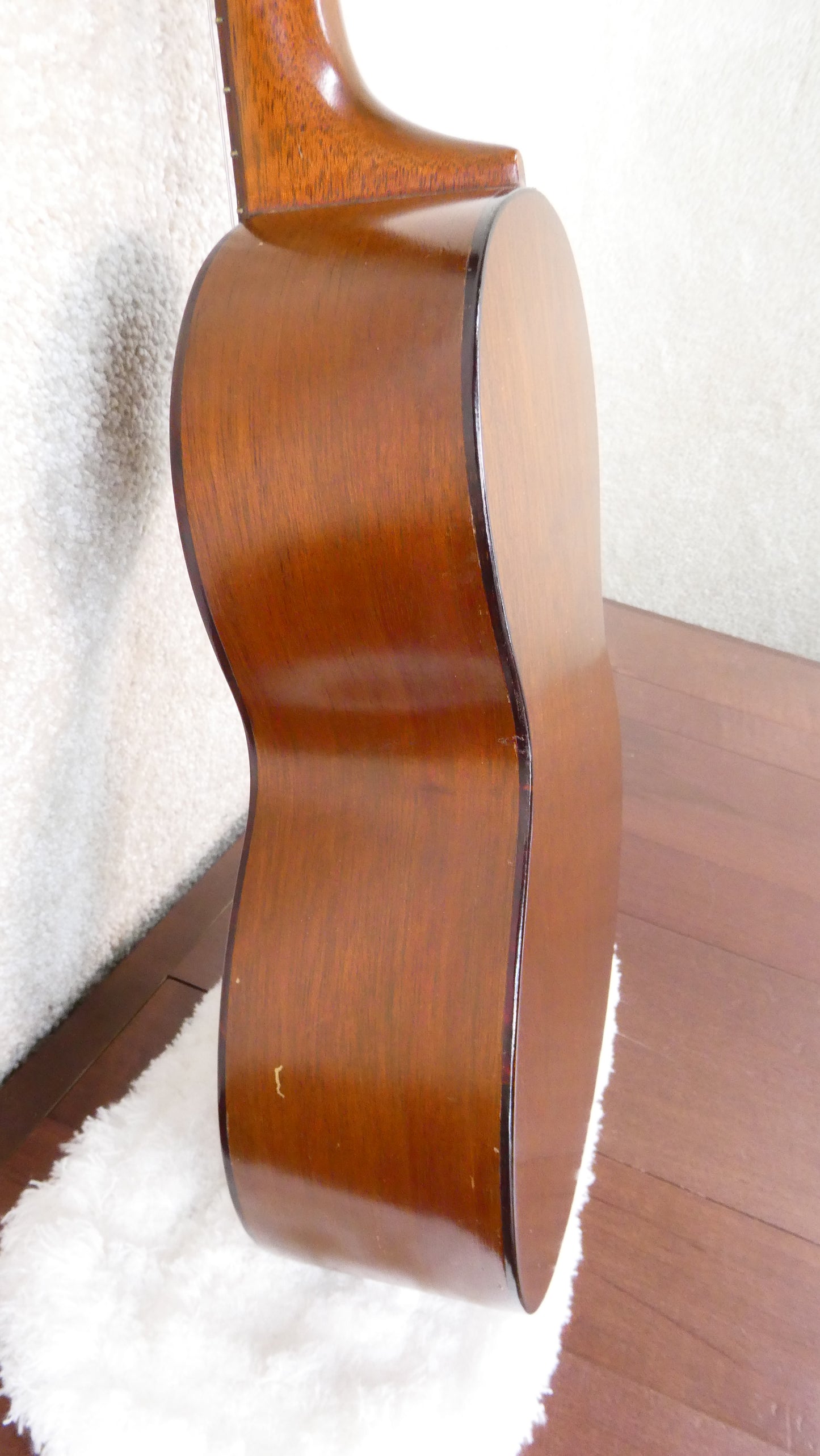 Martin Concert Ukulele 1937 w/Chip board case