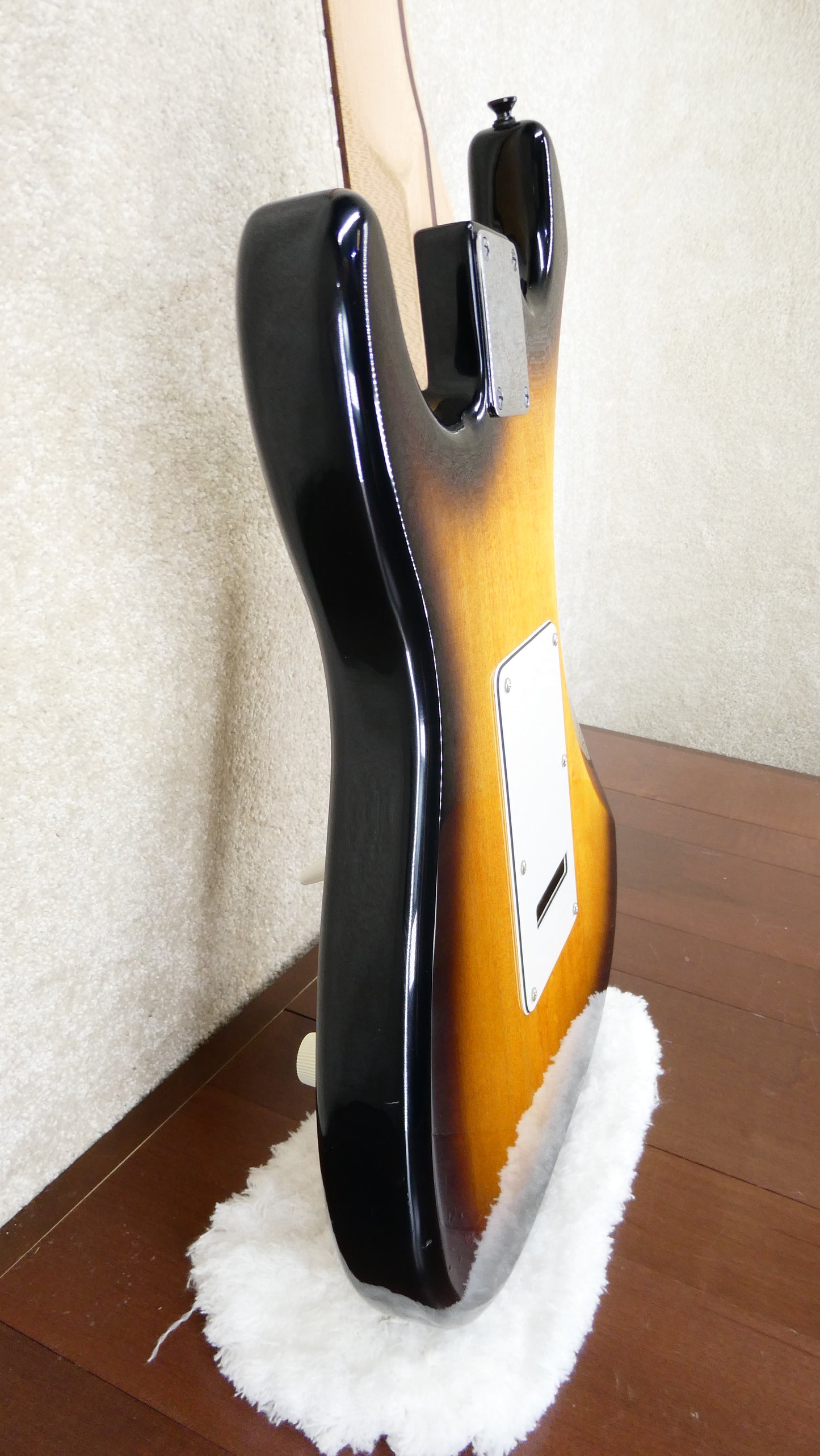 Squier Bullet - Sunburst #ICS18260526 USED NBNC