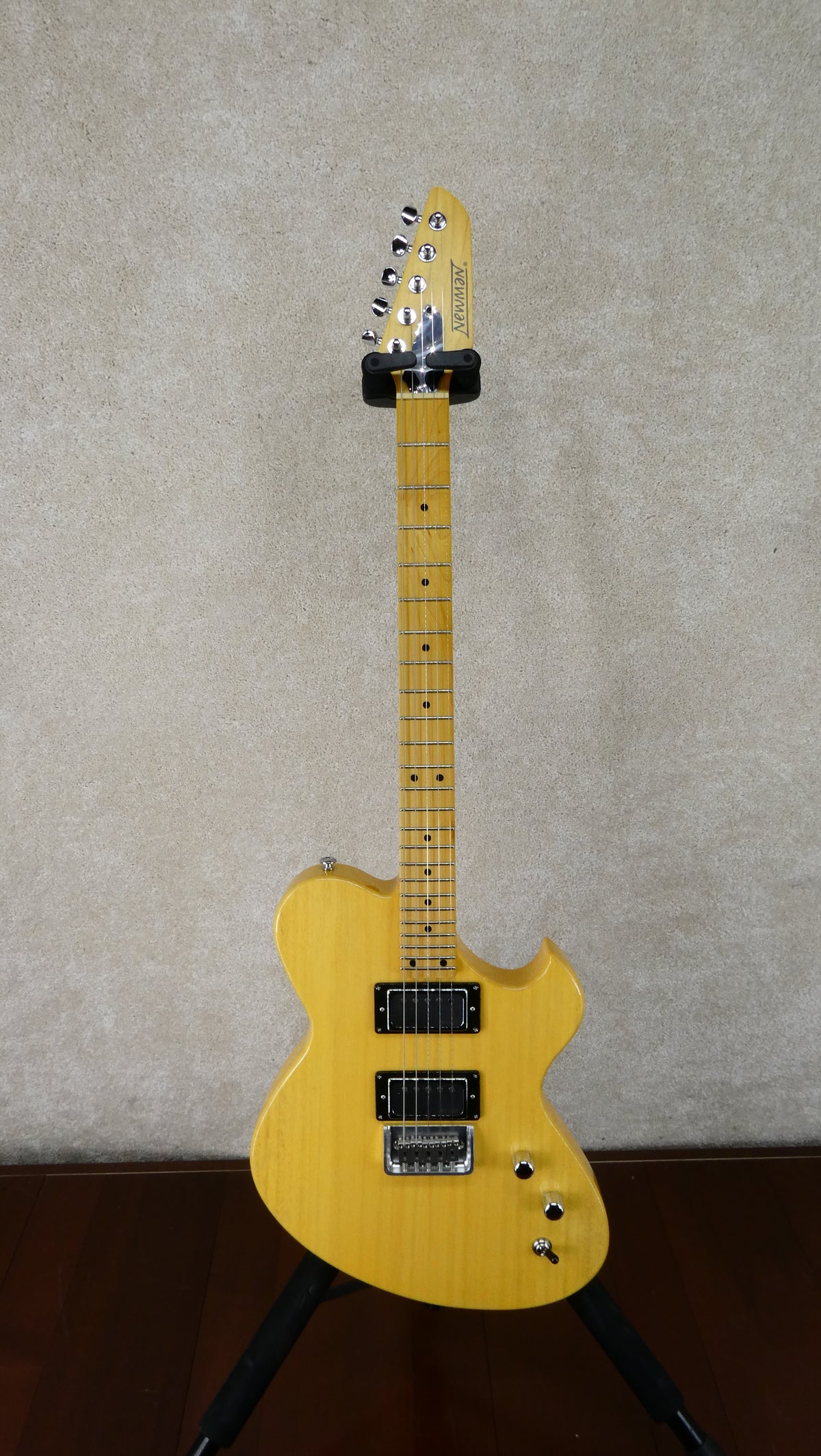 Newman 5-String Standard 2026 - Butterscotch Maple