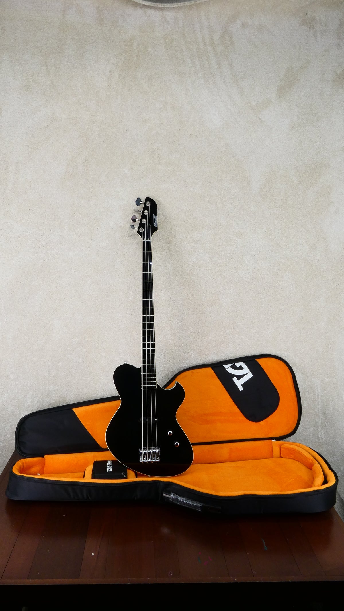 Newman Honeycomb Jr Bass 2026 - Black #011024 NEW