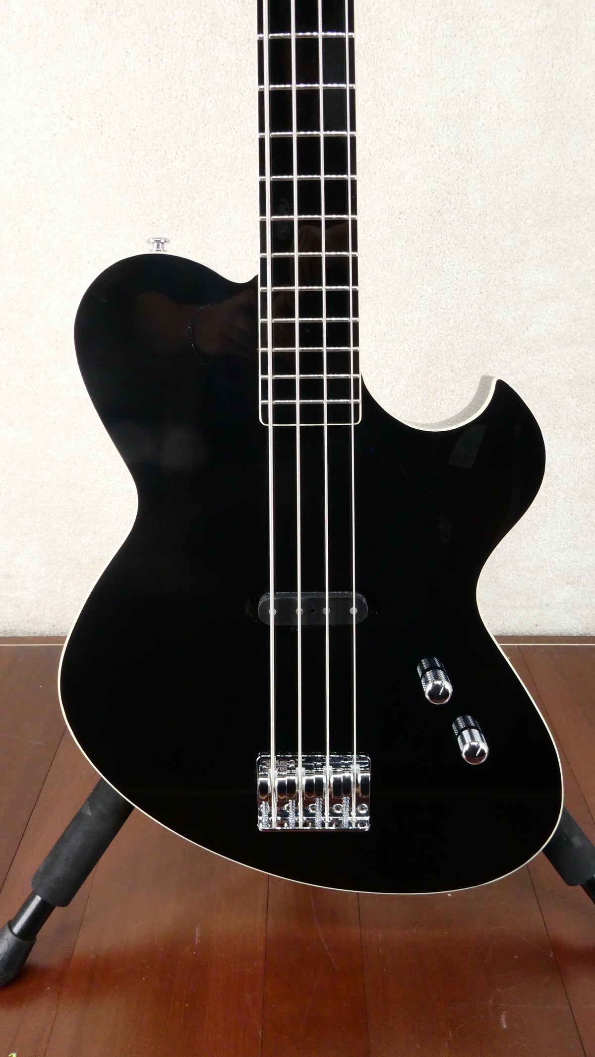 Newman Honeycomb Jr Bass 2026 - Black #011024 NEW