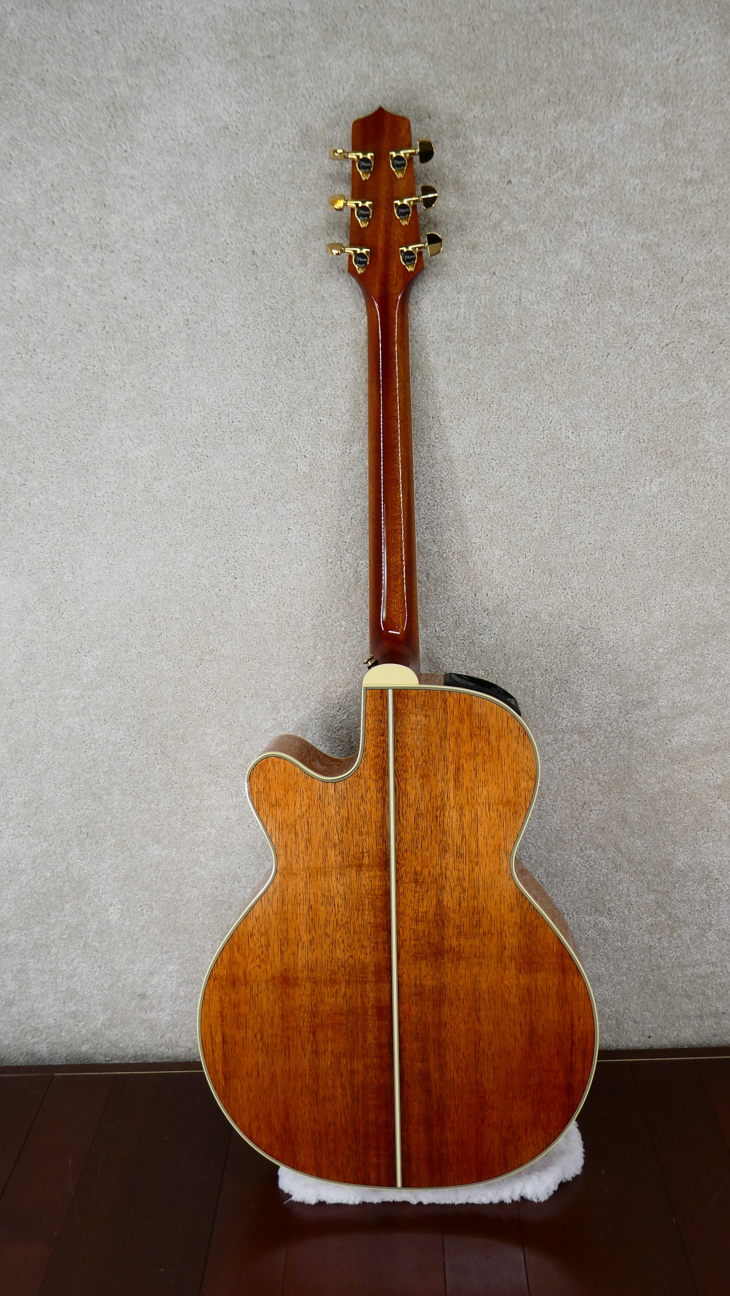 Takamine EF508KC 2024 USED w/GB