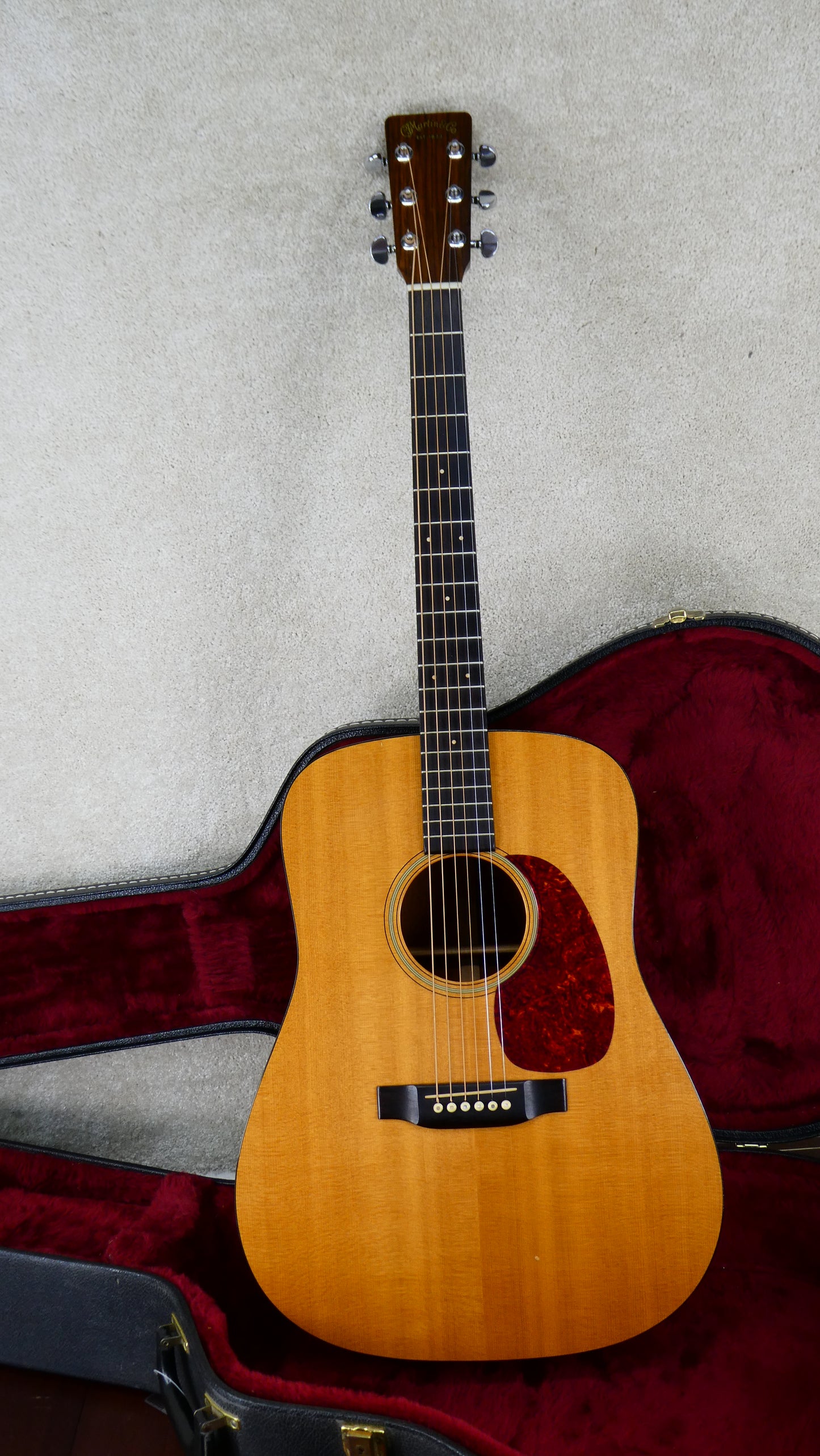 Martin D-16M 1987 w/OHSC USED