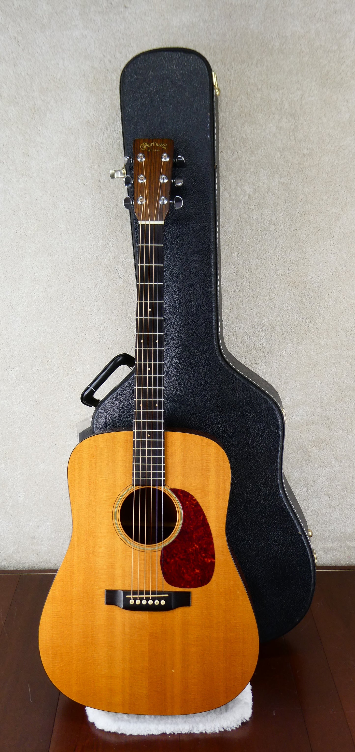 Martin D-16M 1987 w/OHSC USED
