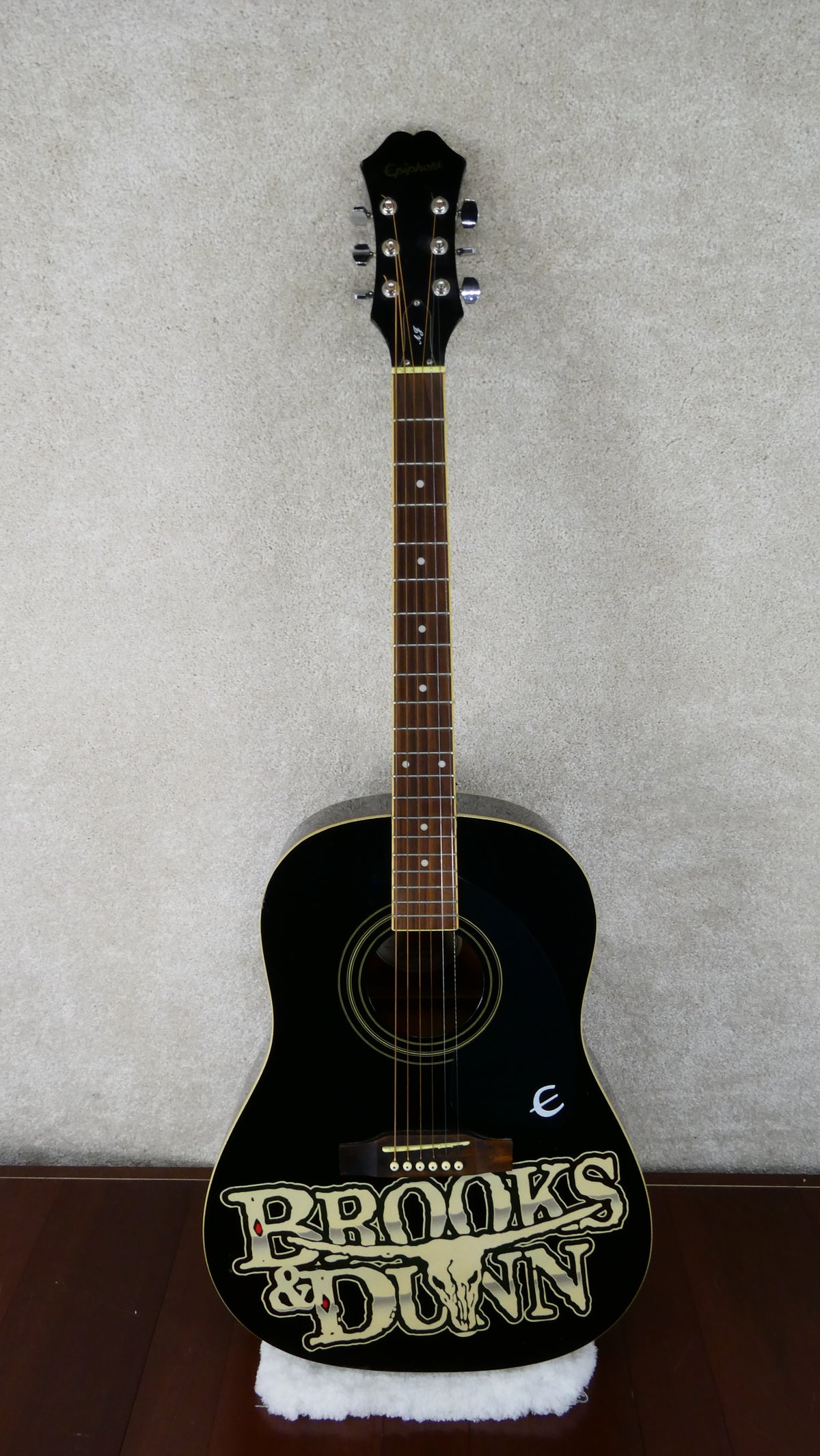 Epiphone AJ-100 EB Brooks & Dunn Acoustic USED