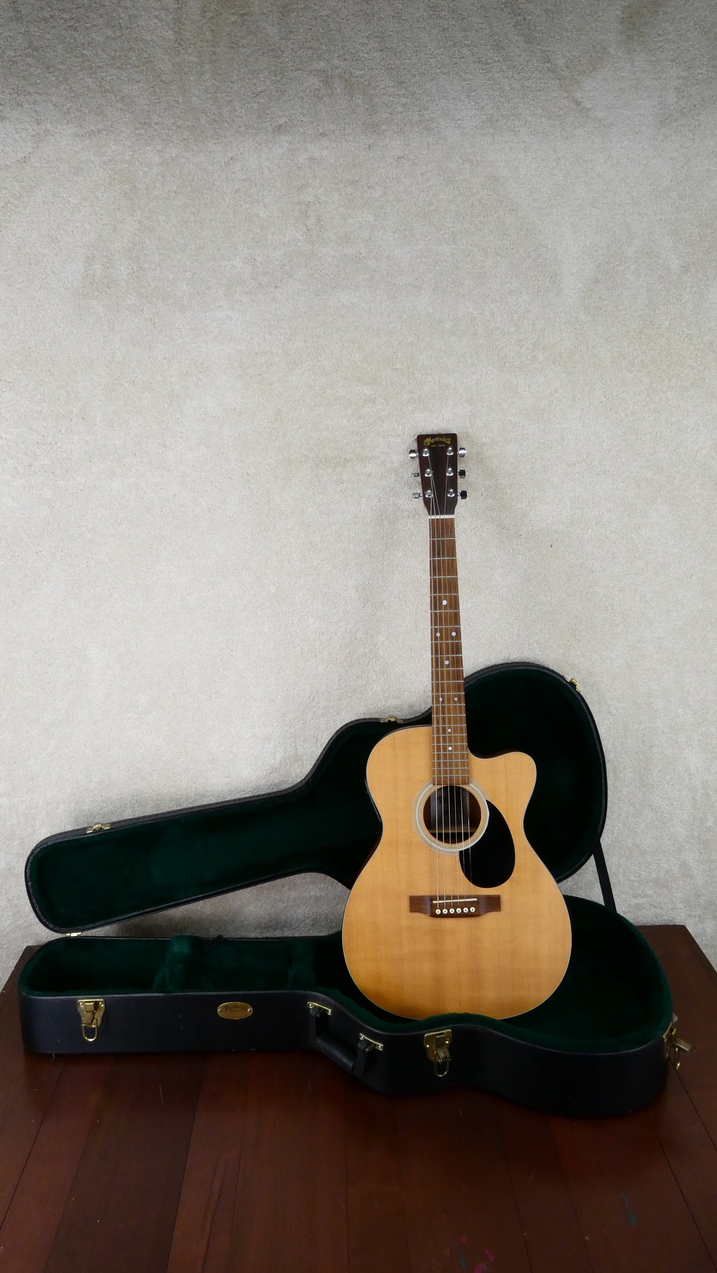 Martin OMC-1E USED w/HSC
