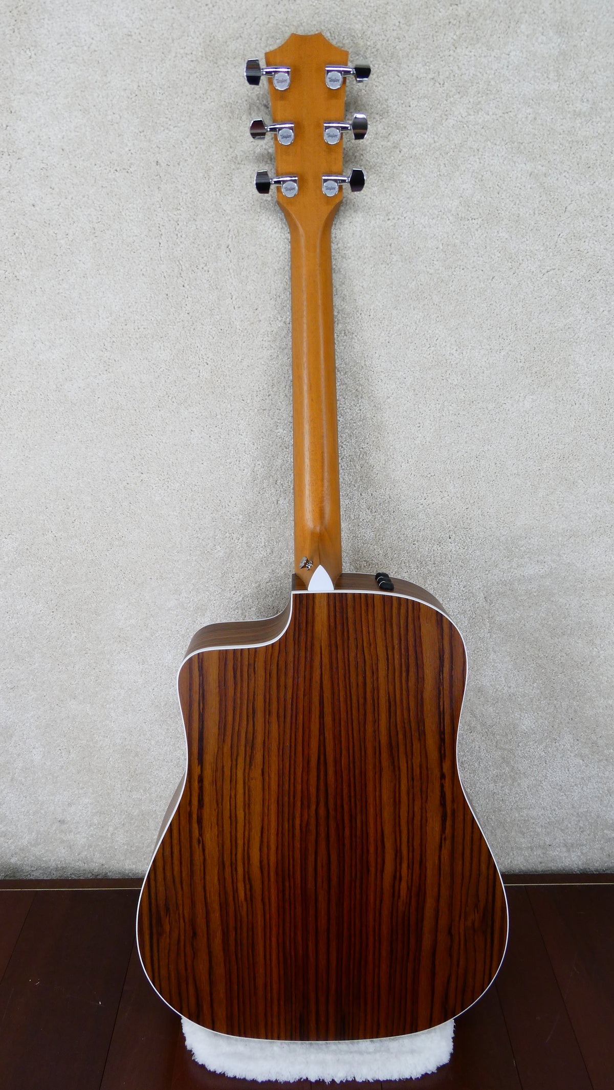 Taylor 210ce w/TaylorGB #2209242144 USED