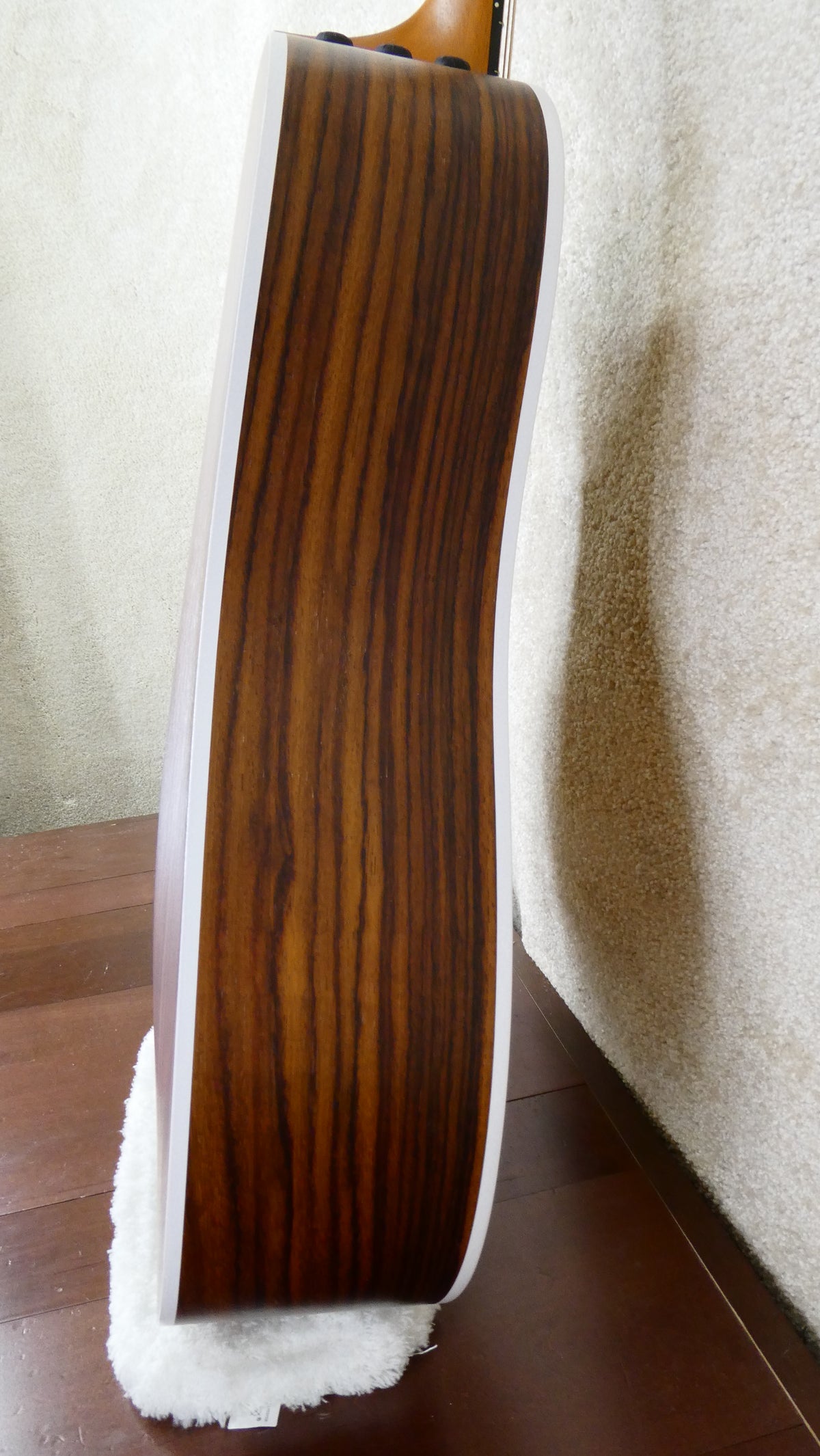 Taylor 210ce w/TaylorGB #2209242144 USED