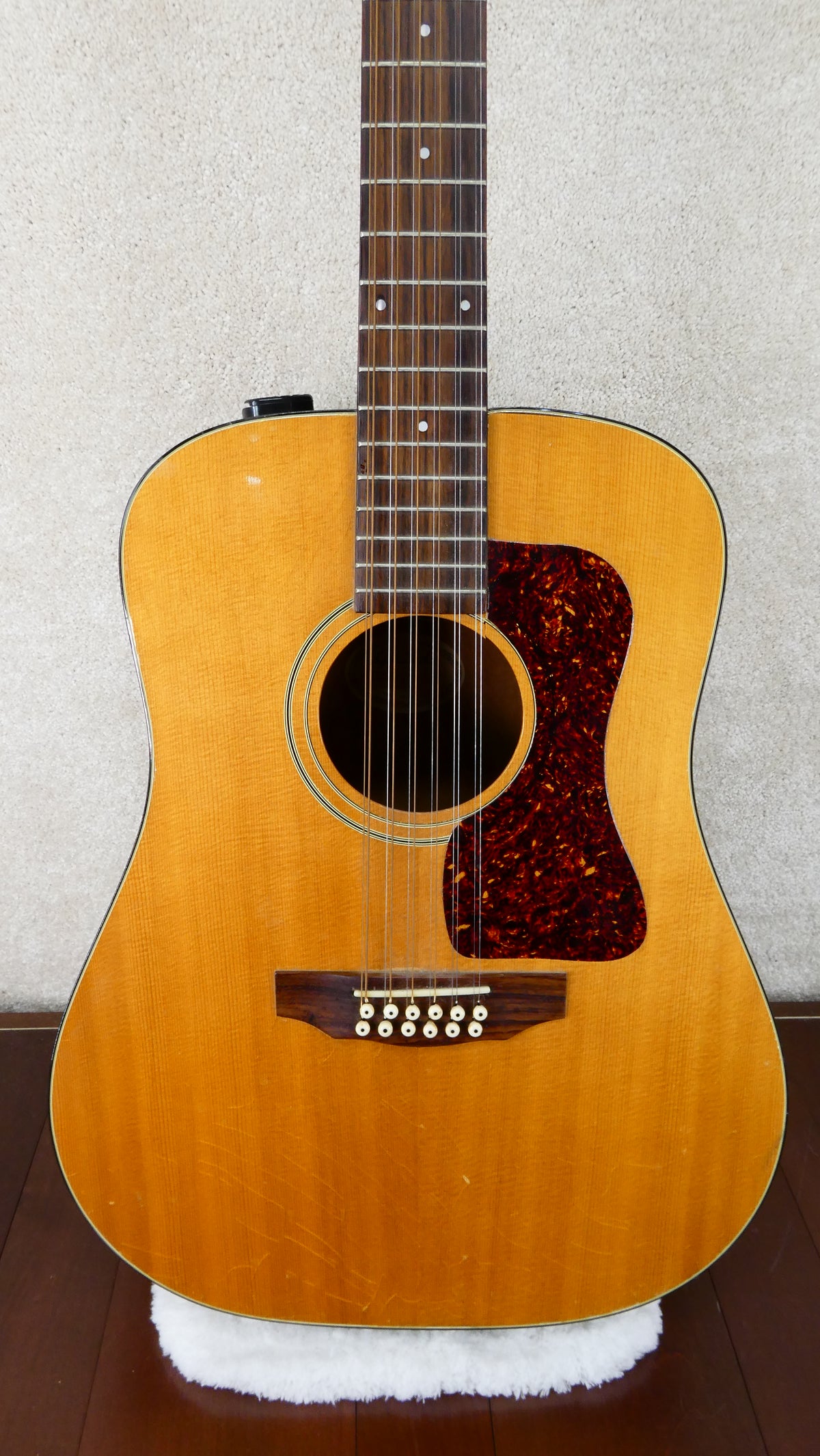 Guild D-25-12 Natural w/OHSC #AD420913 USED