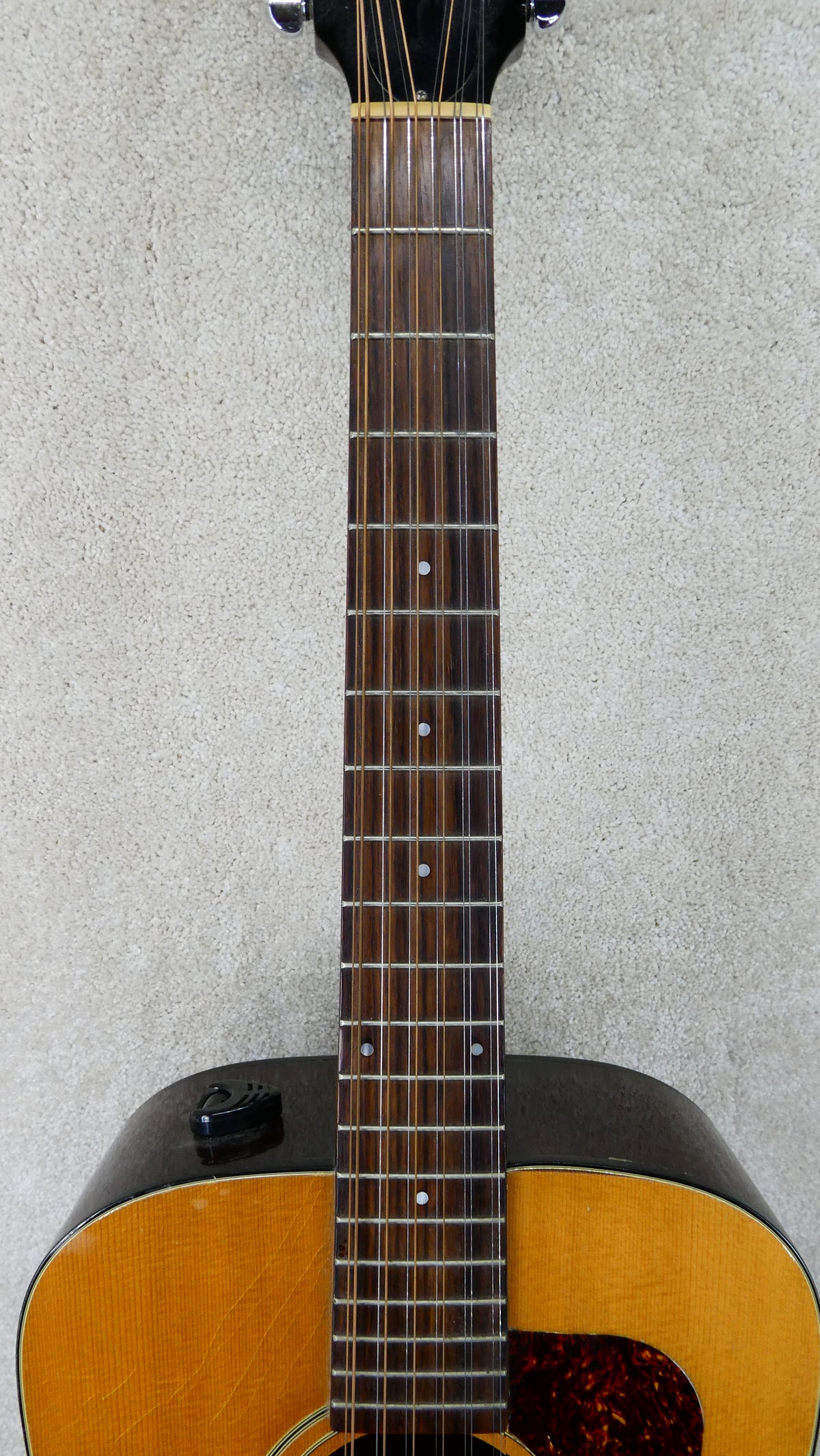 Guild D-25-12 Natural w/OHSC #AD420913 USED