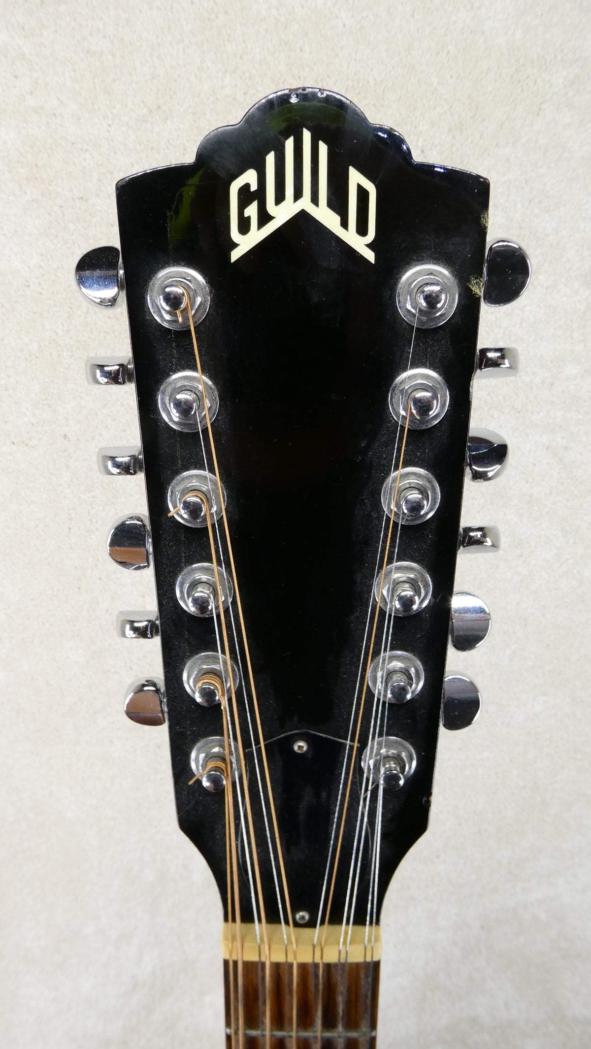Guild D-25-12 Natural w/OHSC #AD420913 USED