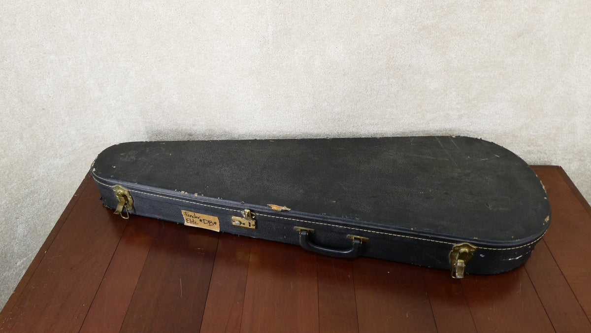 Fender Elite w/HSC USED