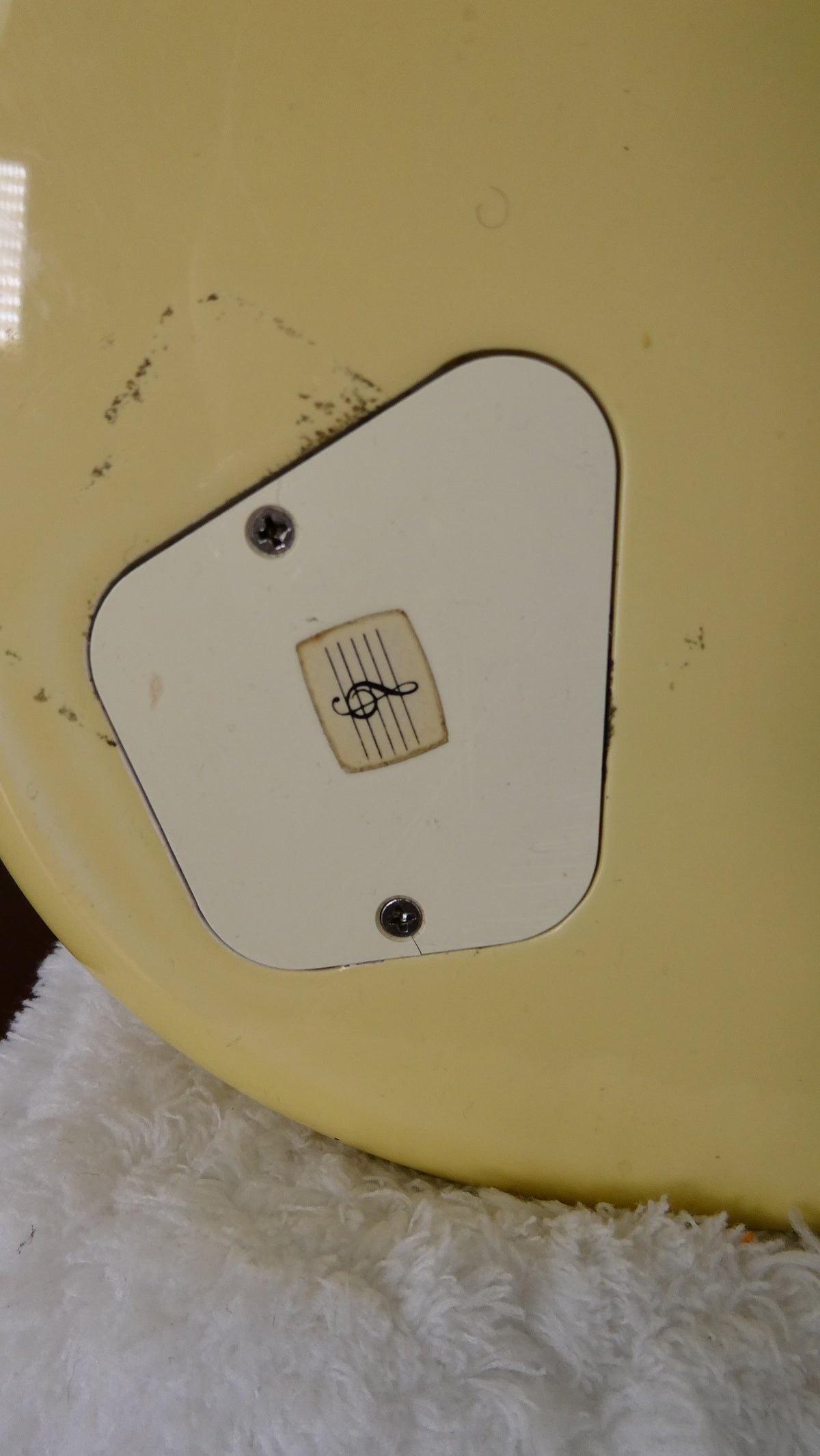 Fender Elite w/HSC USED