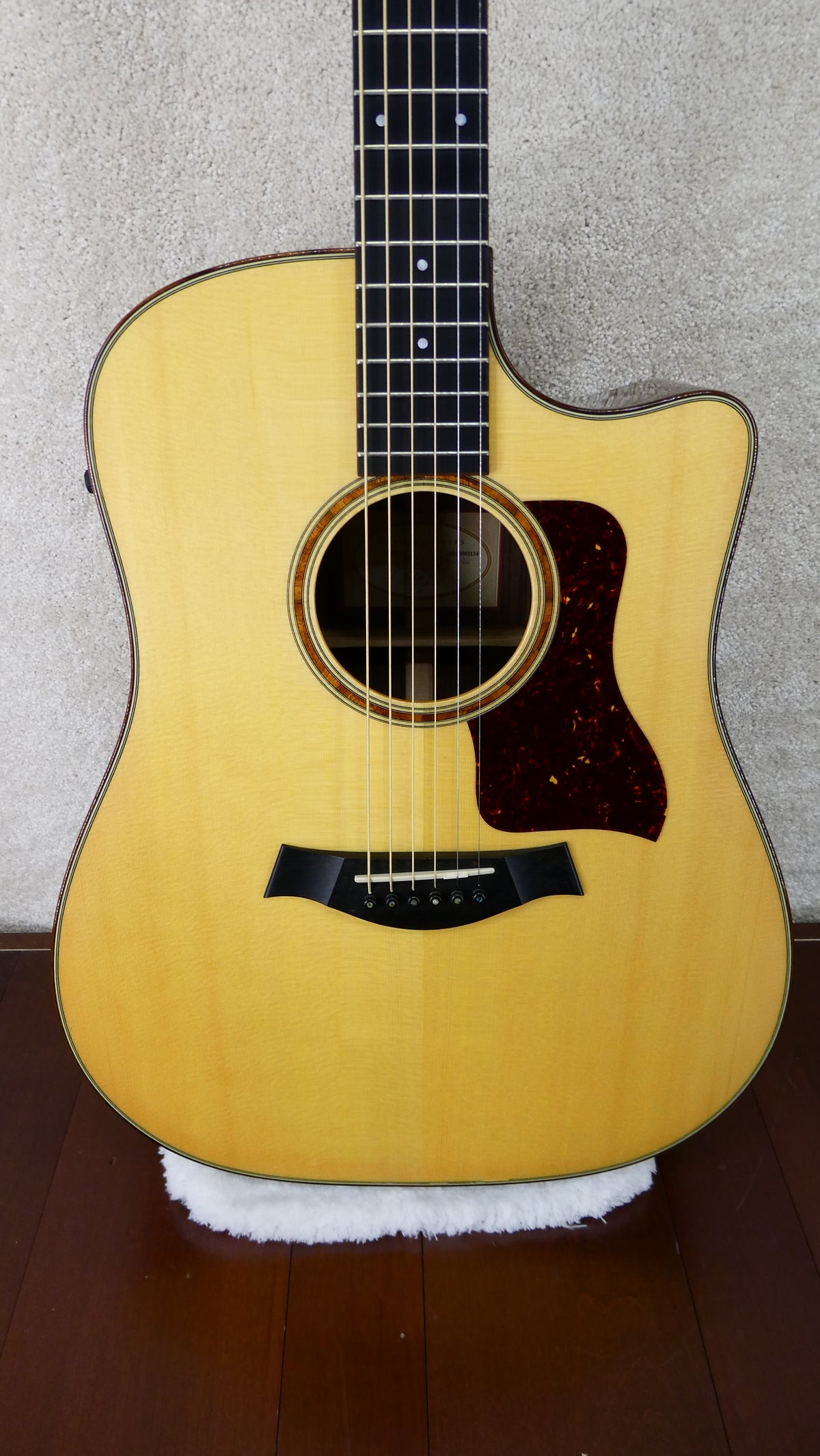 Taylor 710ce 2001 USED