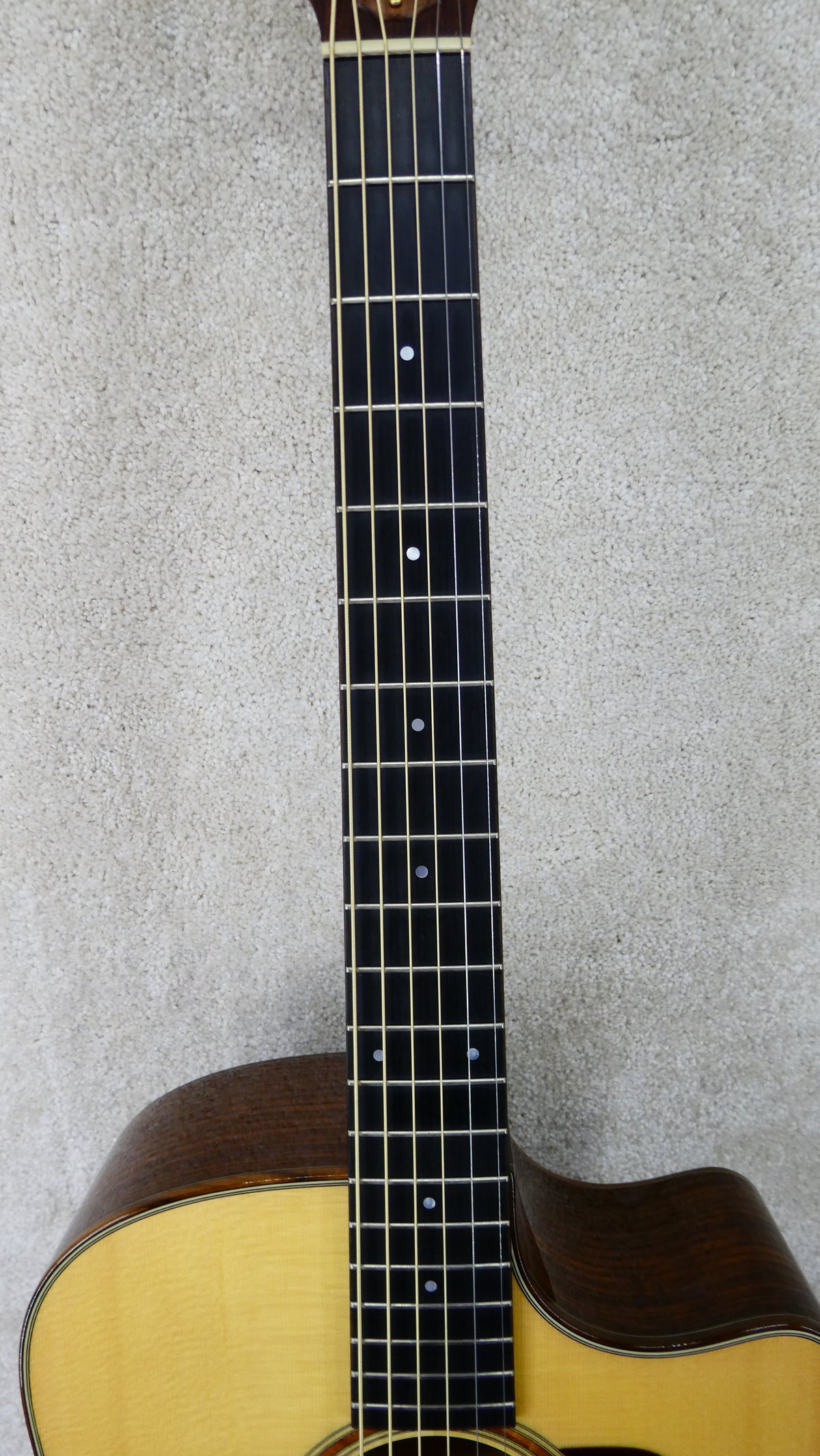 Taylor 710ce 2001 USED