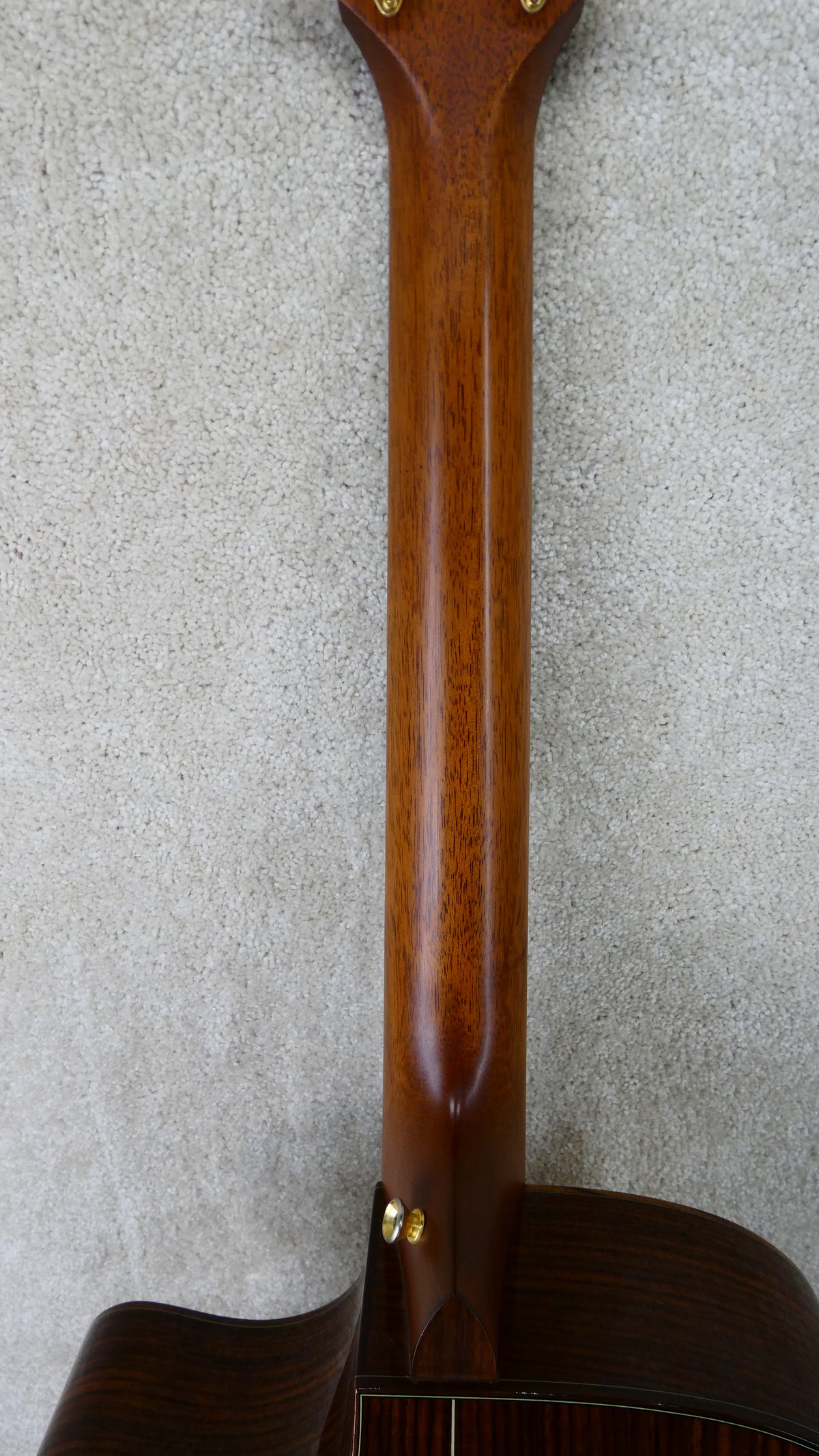 Taylor 710ce 2001 USED